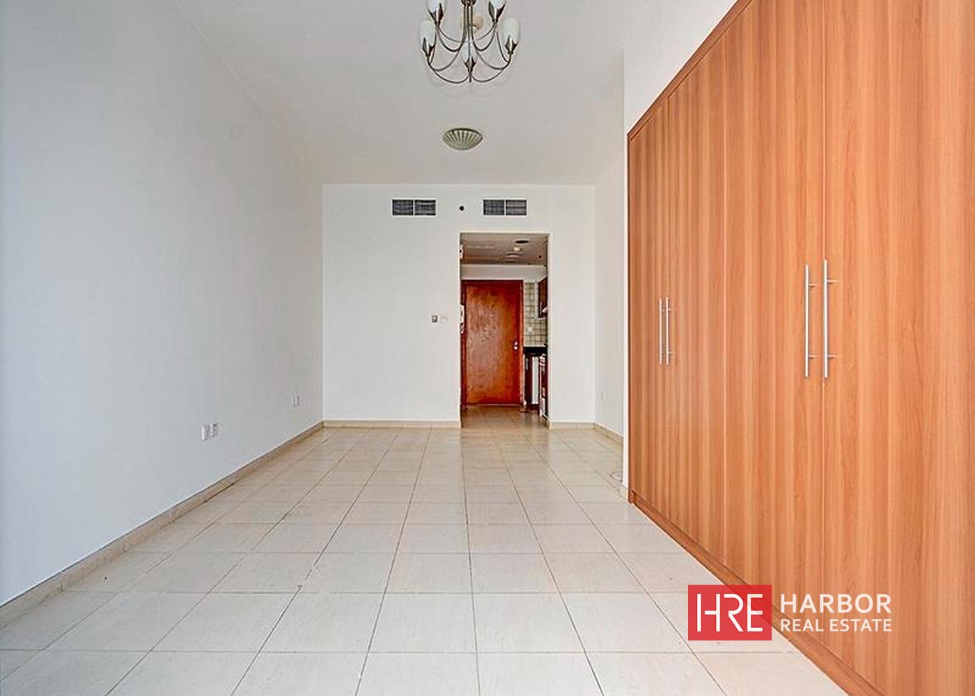Studio with Terrace | Community View | Move-in Ready