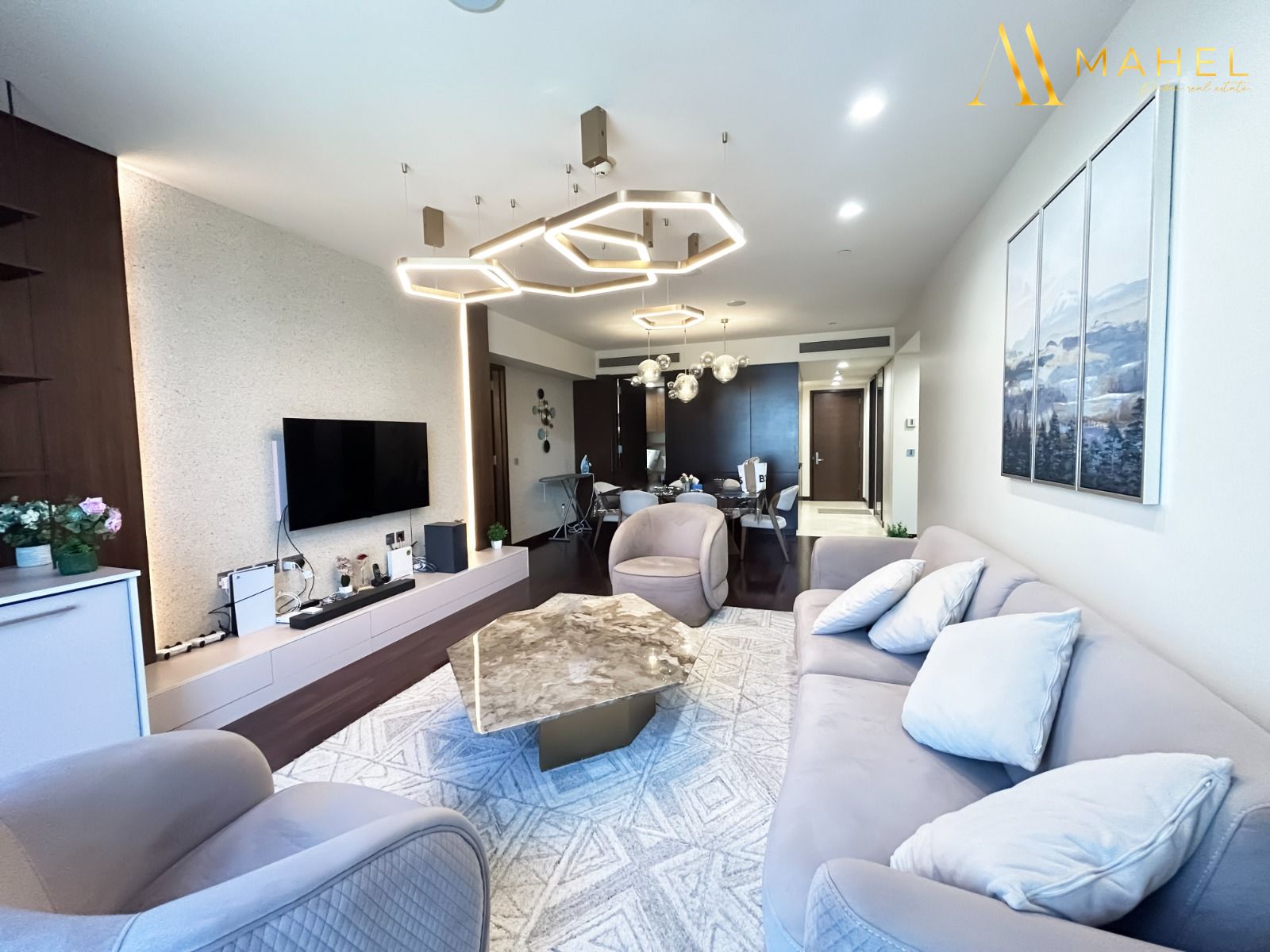 2+ Study| Motivated Seller| Refurbished |Exclusive