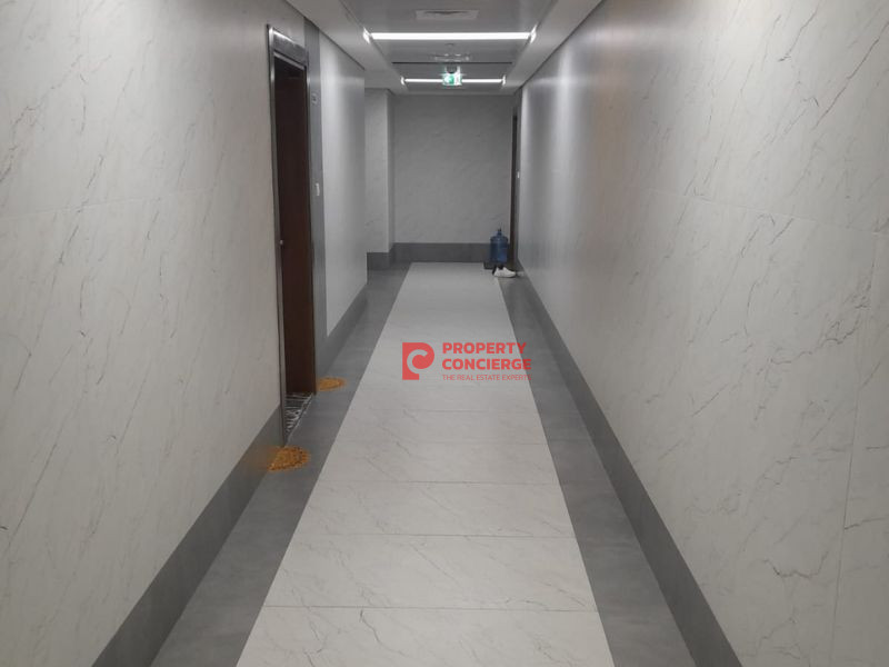 Near To Metro| Maid Room| Unfurnished| Big Layout