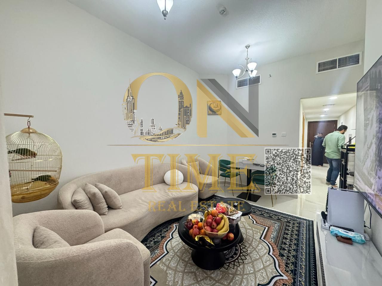 Upscale tower / Comfortable residence / High floor / Distinctive layout / Luxurious finishing / E311