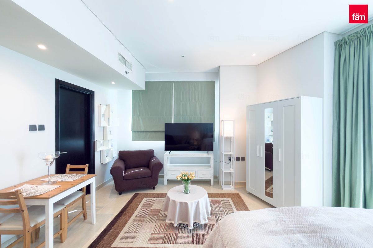 Chic Furnished | Prime Location In Dubai Marina