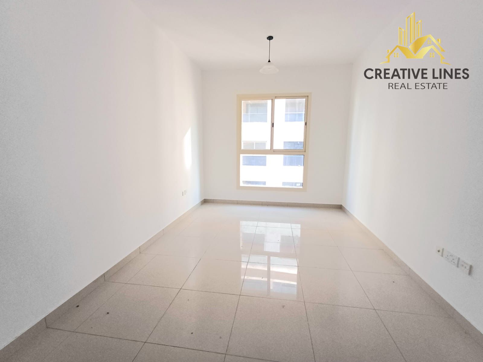 Ready to Move Studio | Prime Location | Gym & Pool | Easy Metro Access