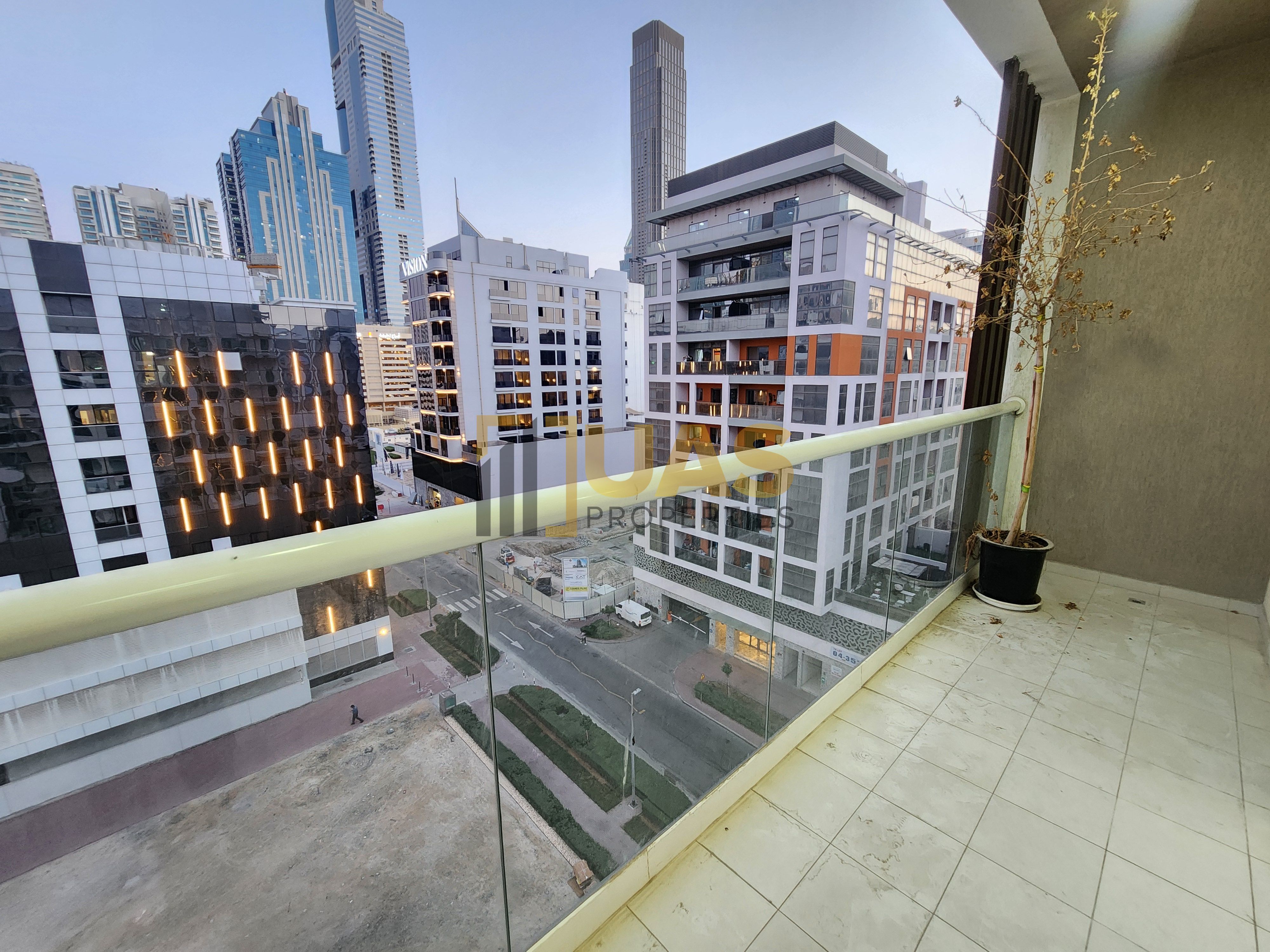 Lavish 1bhk with kitchen appliances with parking free nice view