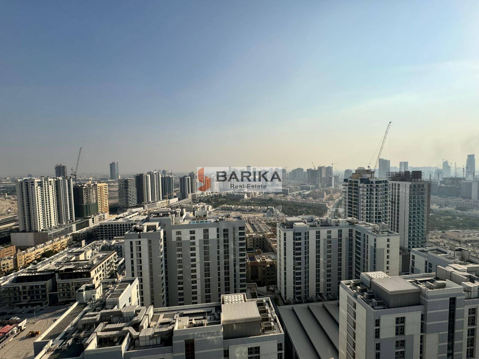 Luxury 1Bed Room Apartment with Balcony Pool