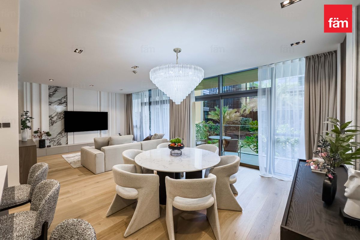Spacious 2br| Fully Furnished | Prime Location