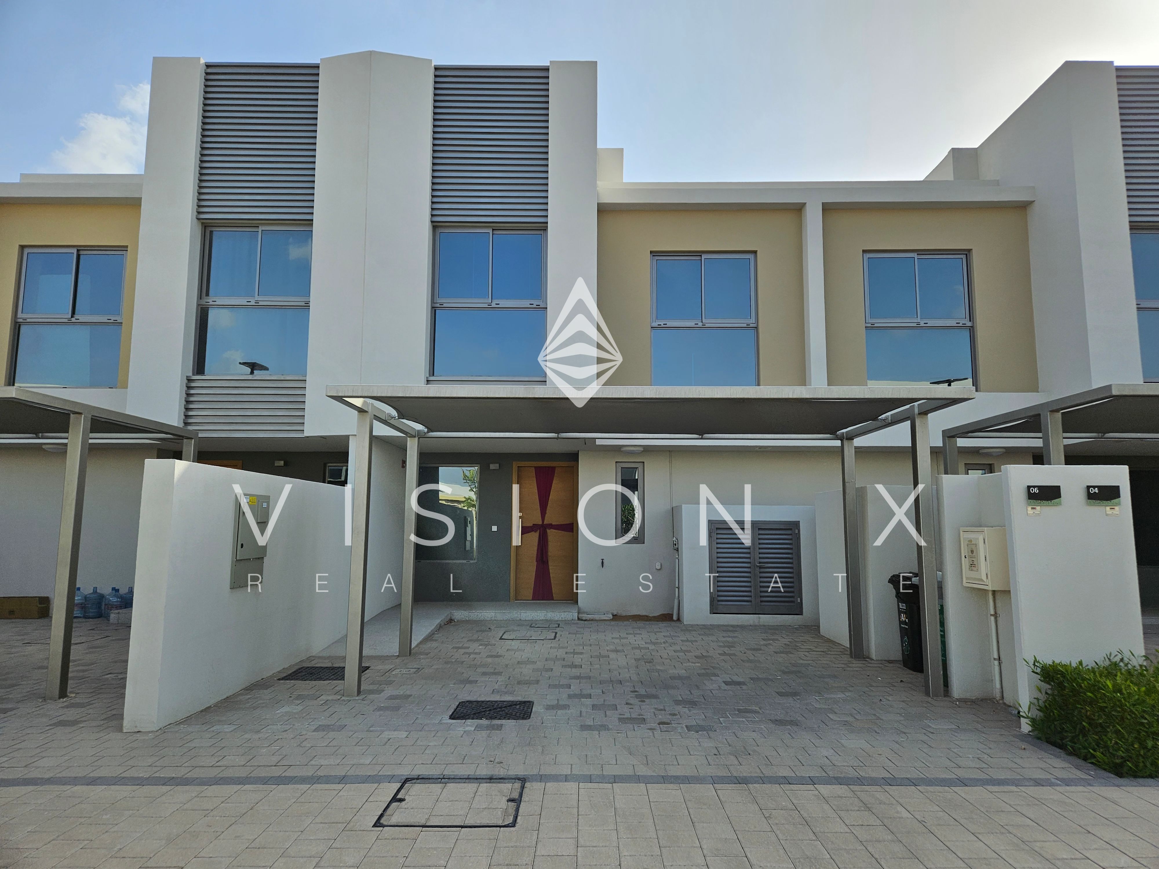 Luxury Townhouse | Brand New | Modern Finishes