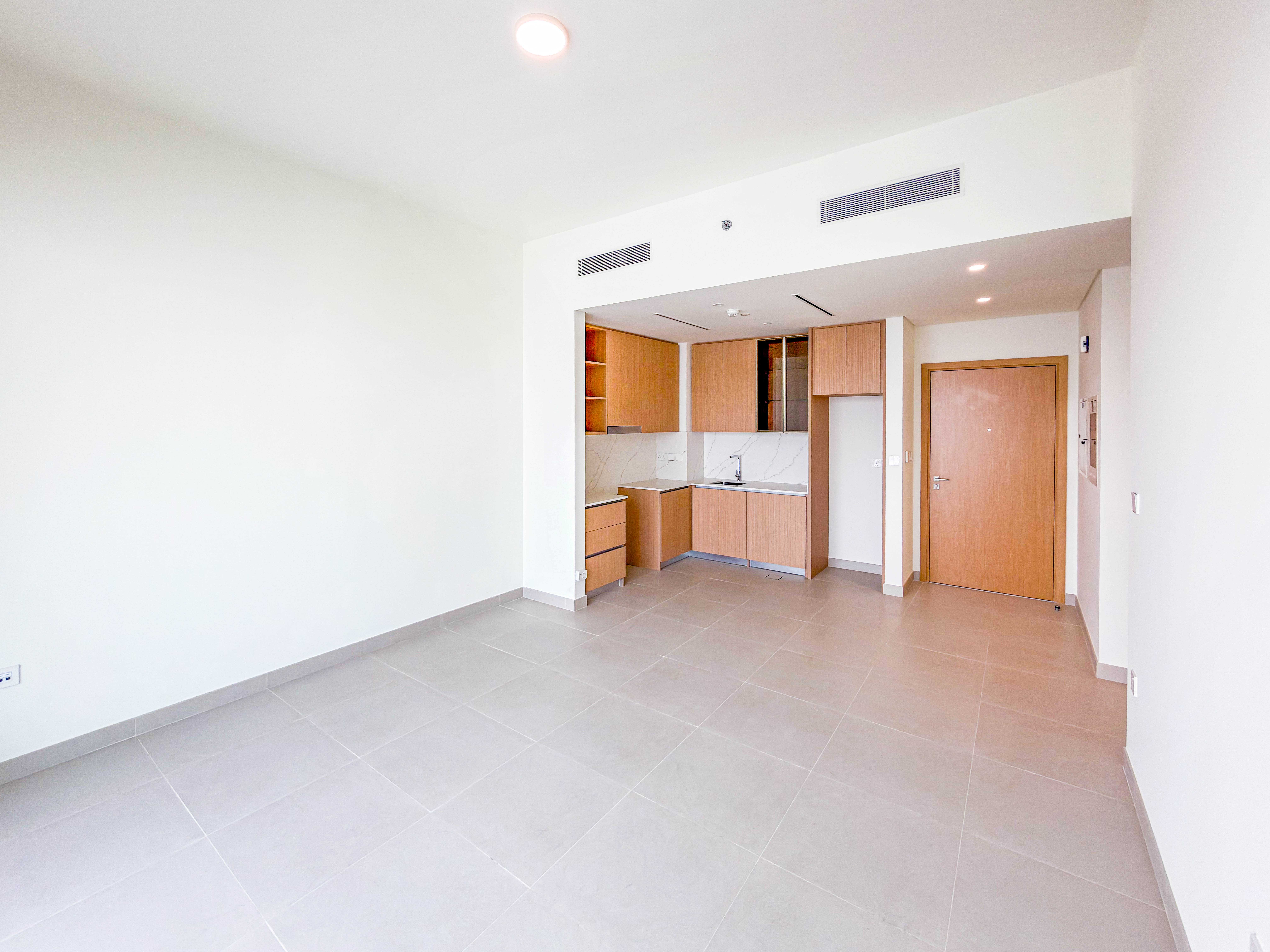 Park View | High Floor | Multiple Cheque