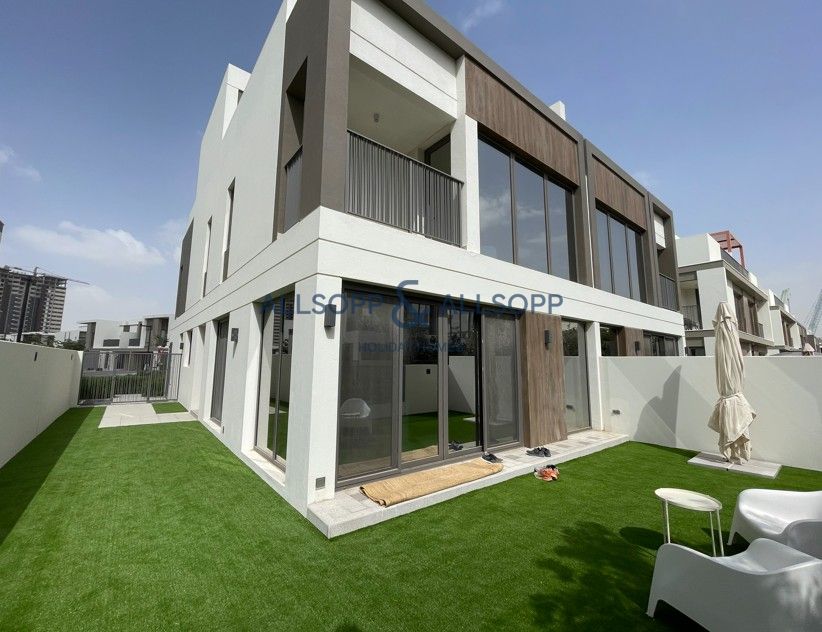 Premium 4-Bedroom Villa at Aura Tilal Al Ghaf