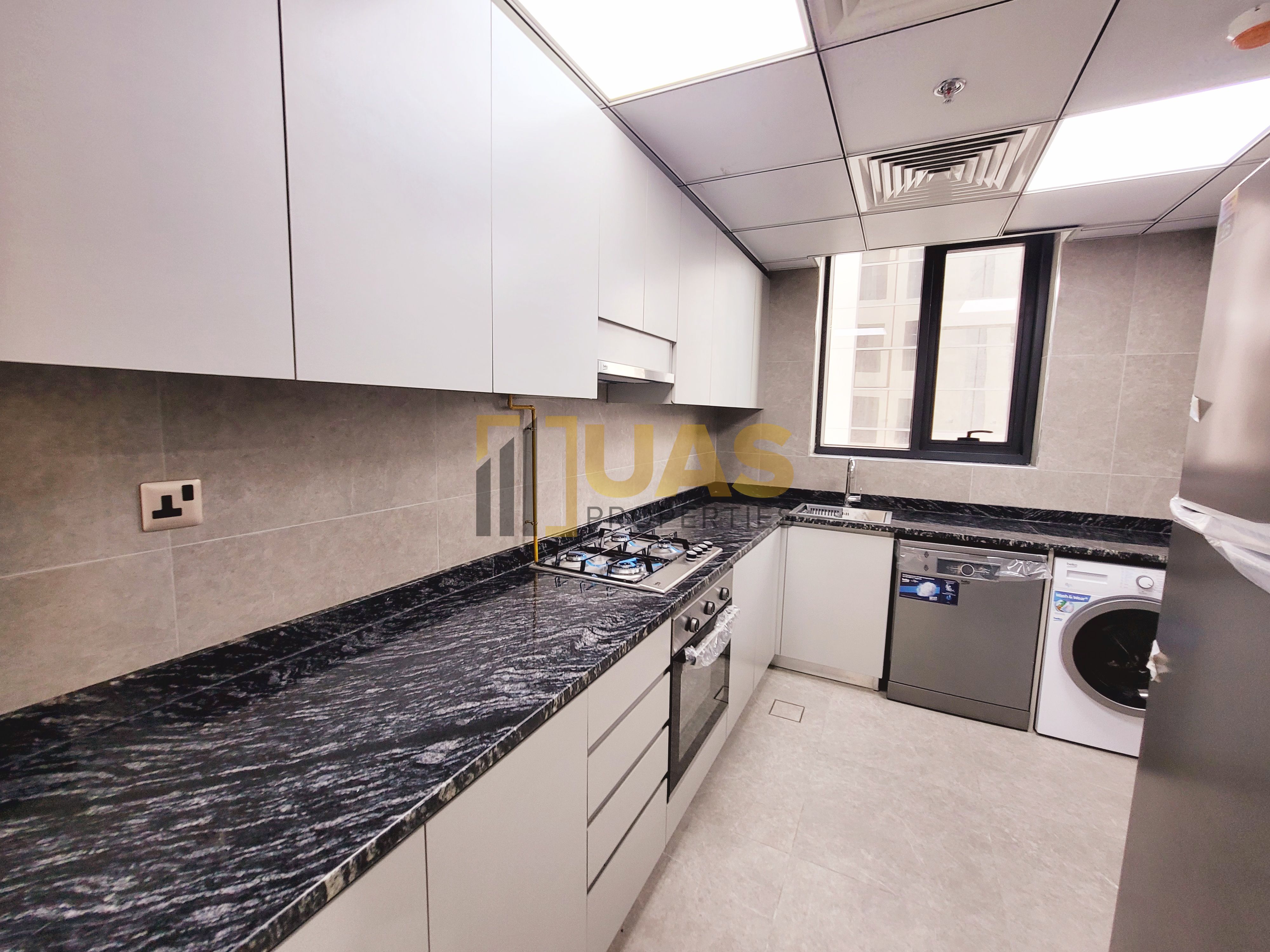 Spacious 2bhk chiller free with kitchen appliances gym pool parking free pet allow