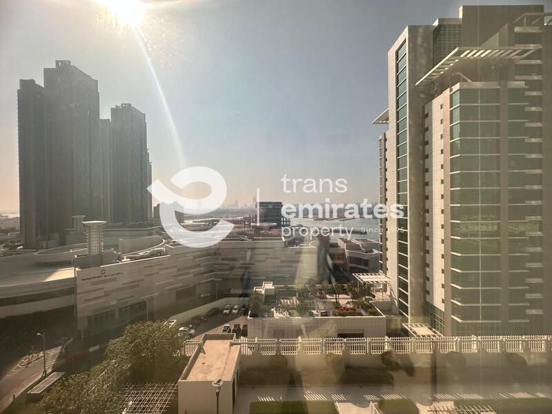 Spacious Unit | Stunning View | Prime Location