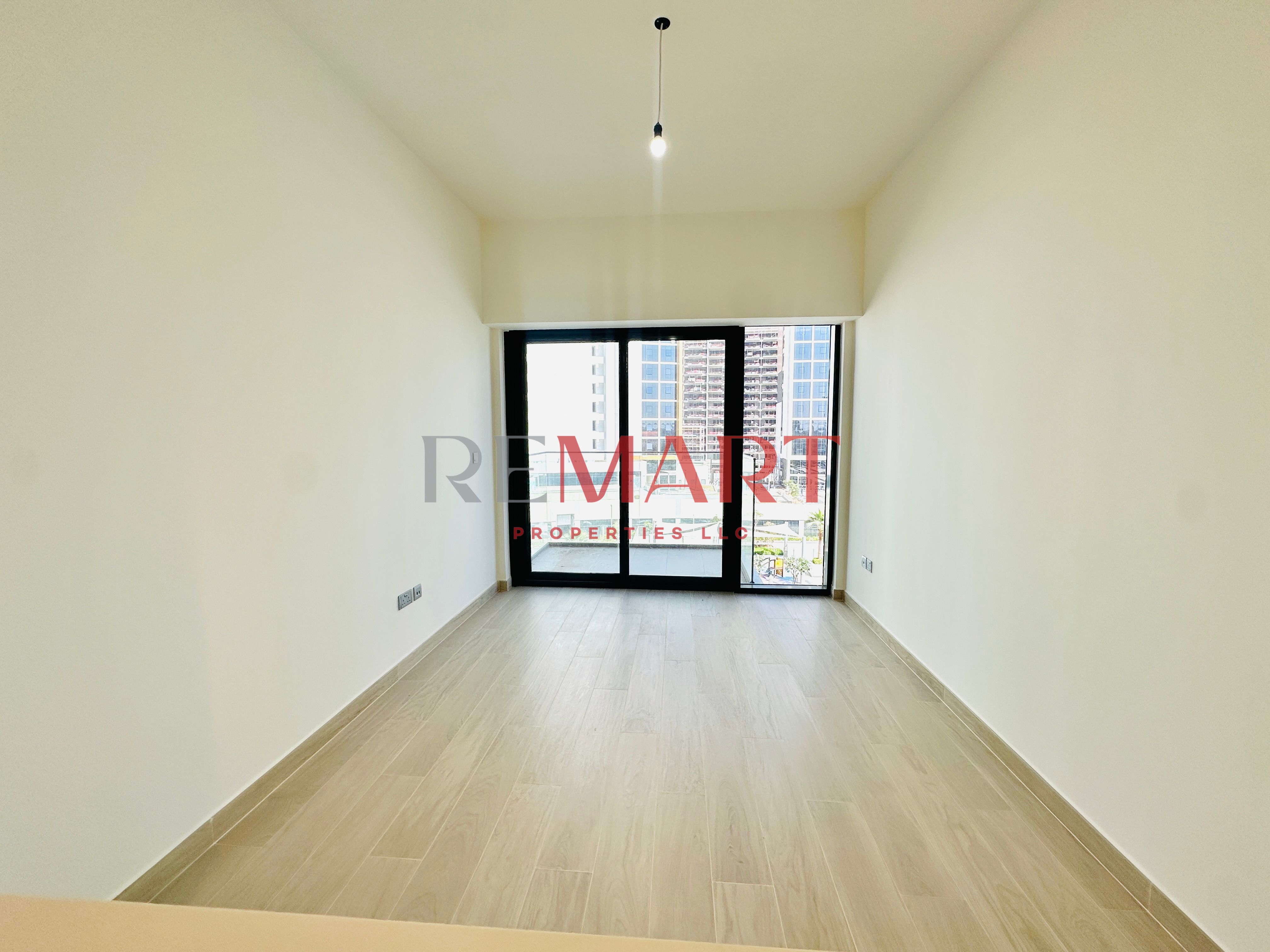 Semi Furnished 1Bhk || Higher Floor || Pool View || Read to Move / 1 more store