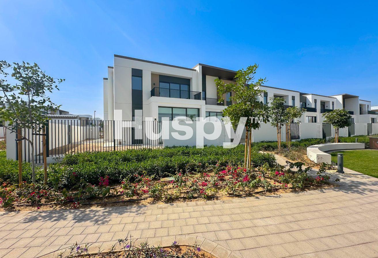 Large Layout | With Maids | Close to Pool
