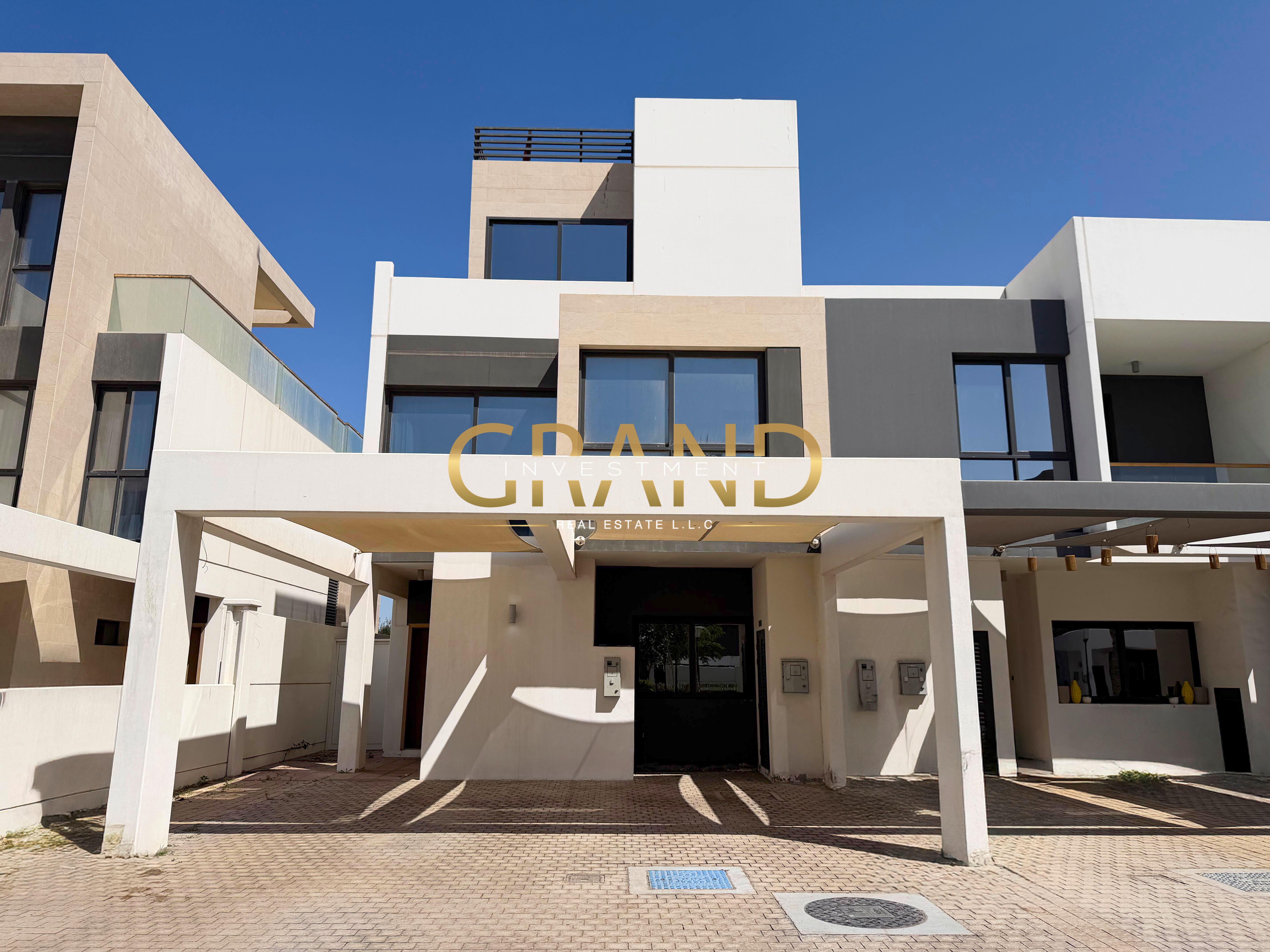 Elegant 5BR Villa Single Row with Private Garden
