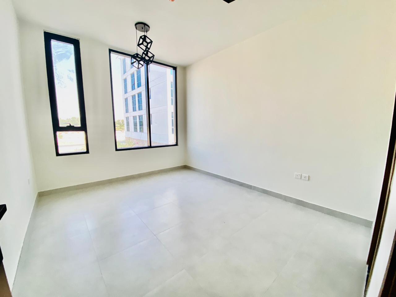 Lxury and brand new apartment with balcony with master room open view