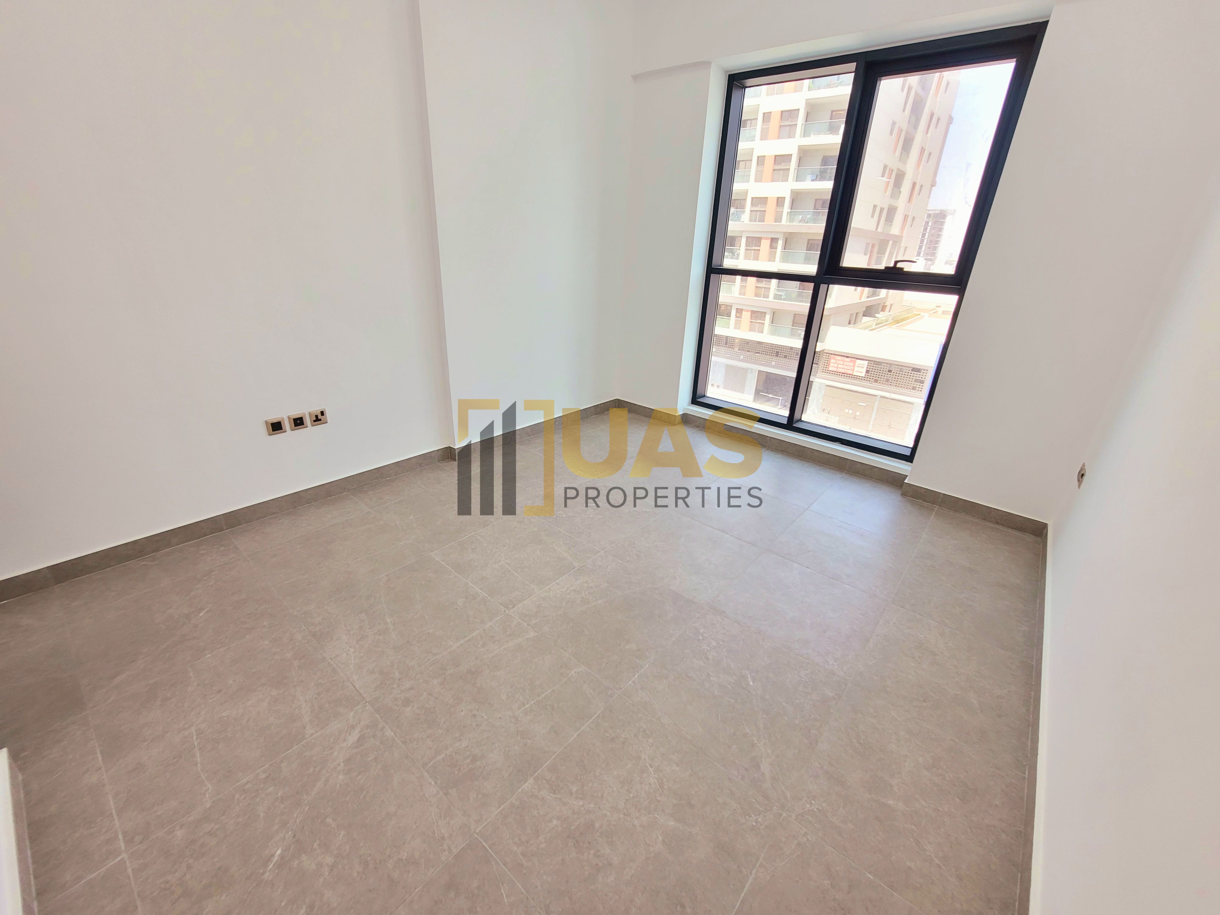 Lavish 1bhk with kitchen appliances chiller free with gym pool parking free