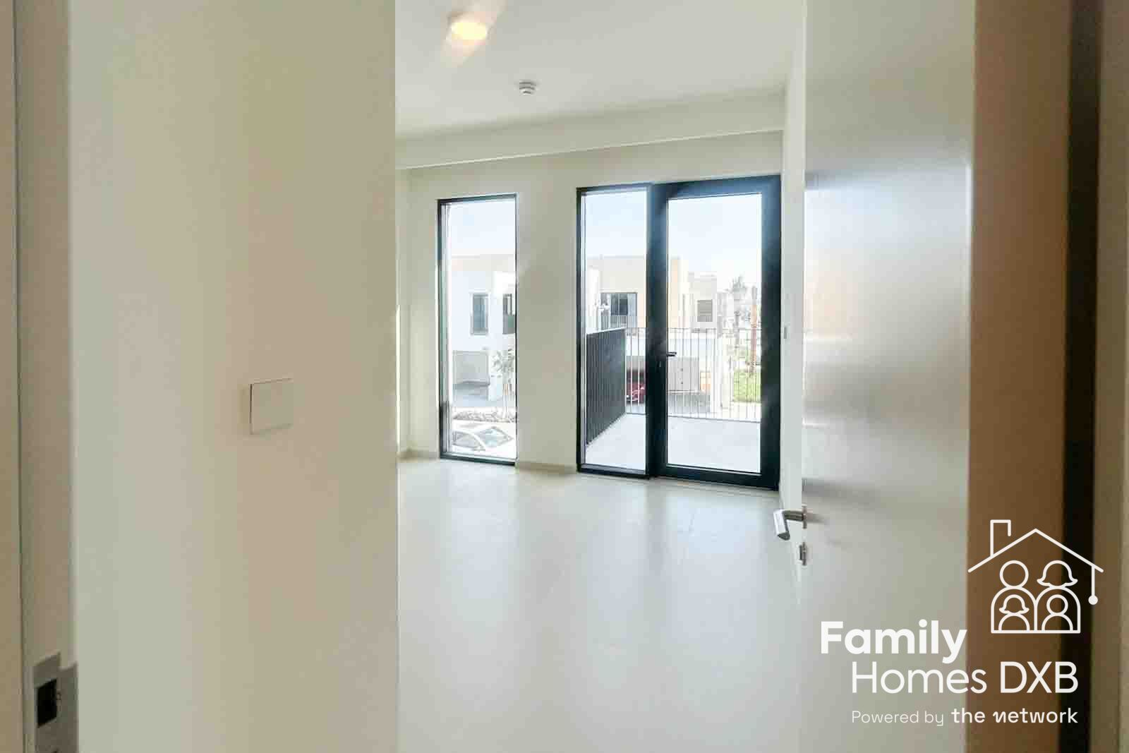 Stylish Townhouse | New | Unfurnished | Vacant