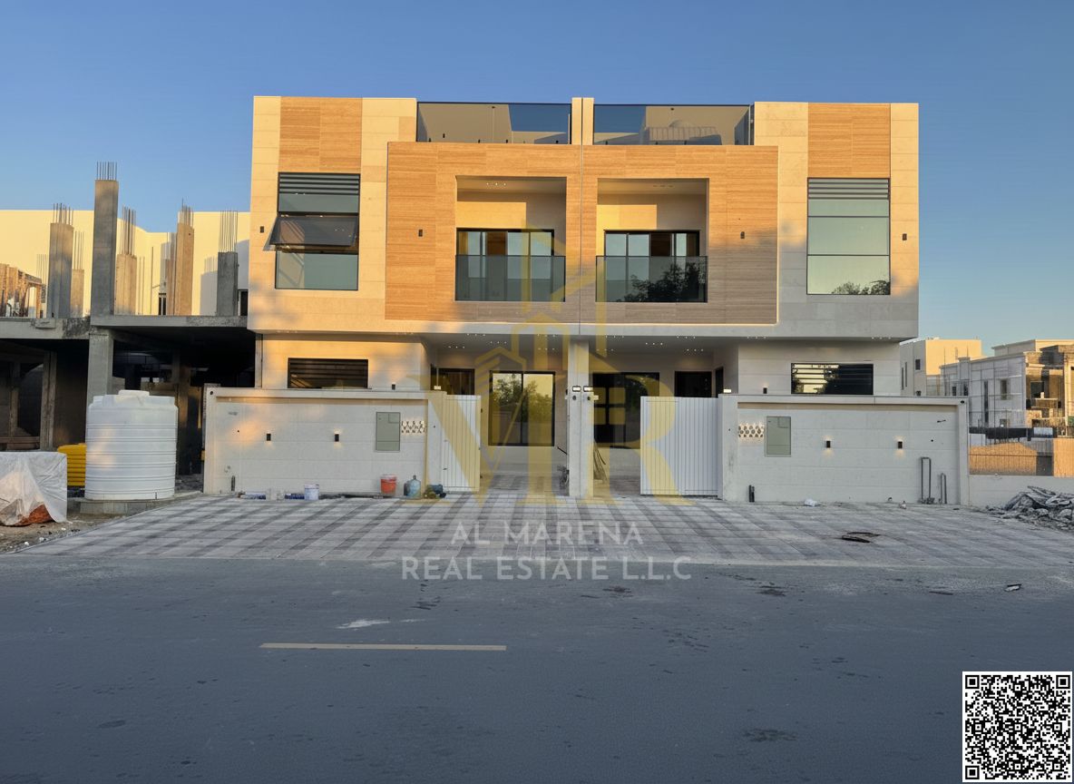 Villa for Sale | 5 Bedrooms | With Built-in Wardrobes + Rooftop | Al-Haliyo Area | Special Price Includes Registration Fees | Central Air Conditioning