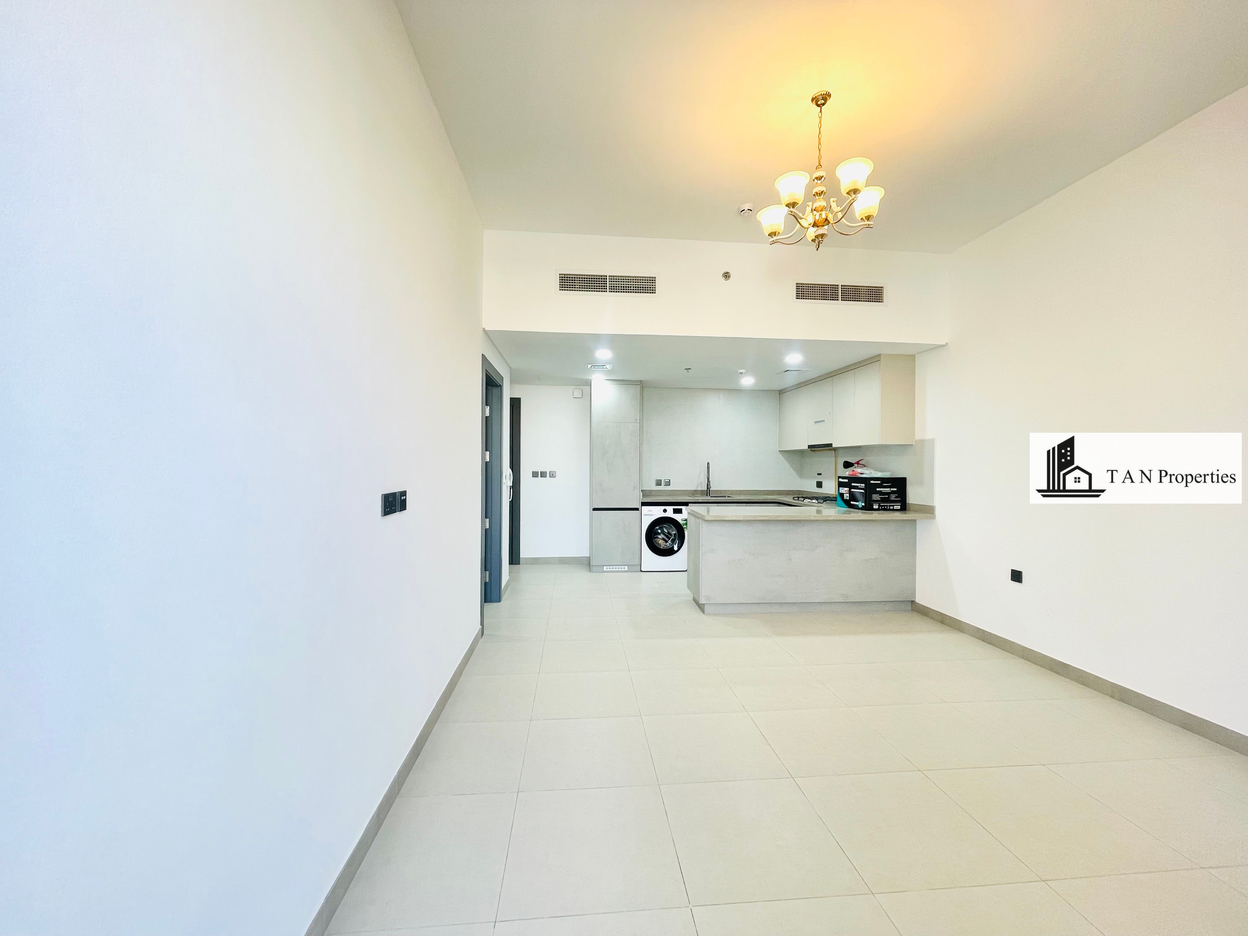 BRAND NEW | 6 CHEQUES | NEAR FIVE HOTEL | PRIME LOCATION