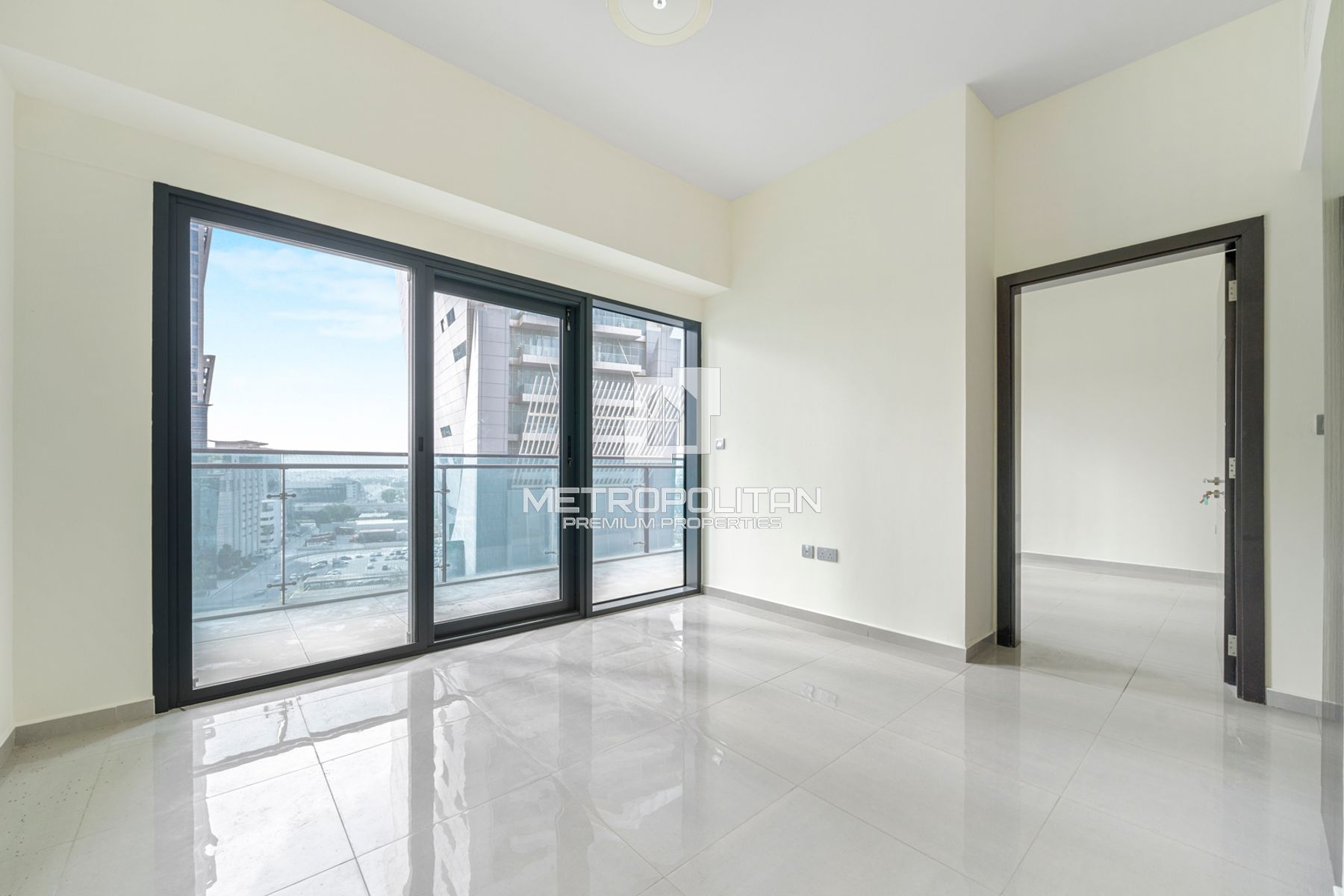 Spacious 1BR | Pool View | Near Metro Station