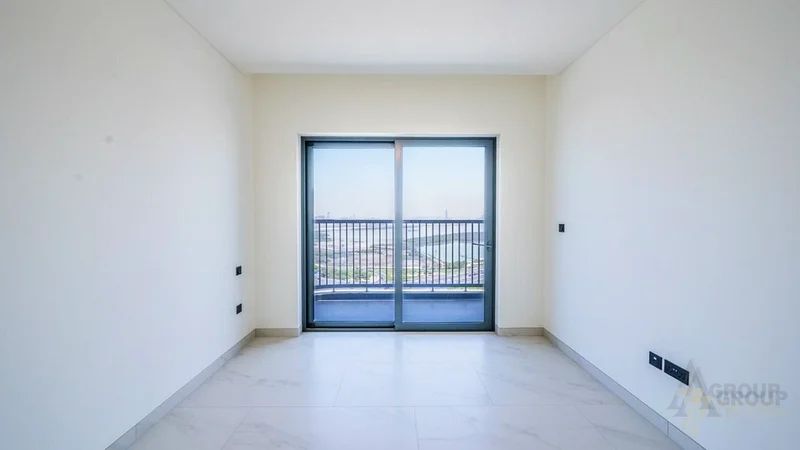 Spacious 2BHK+Maid w/ Creek and Burj Khalifa View
