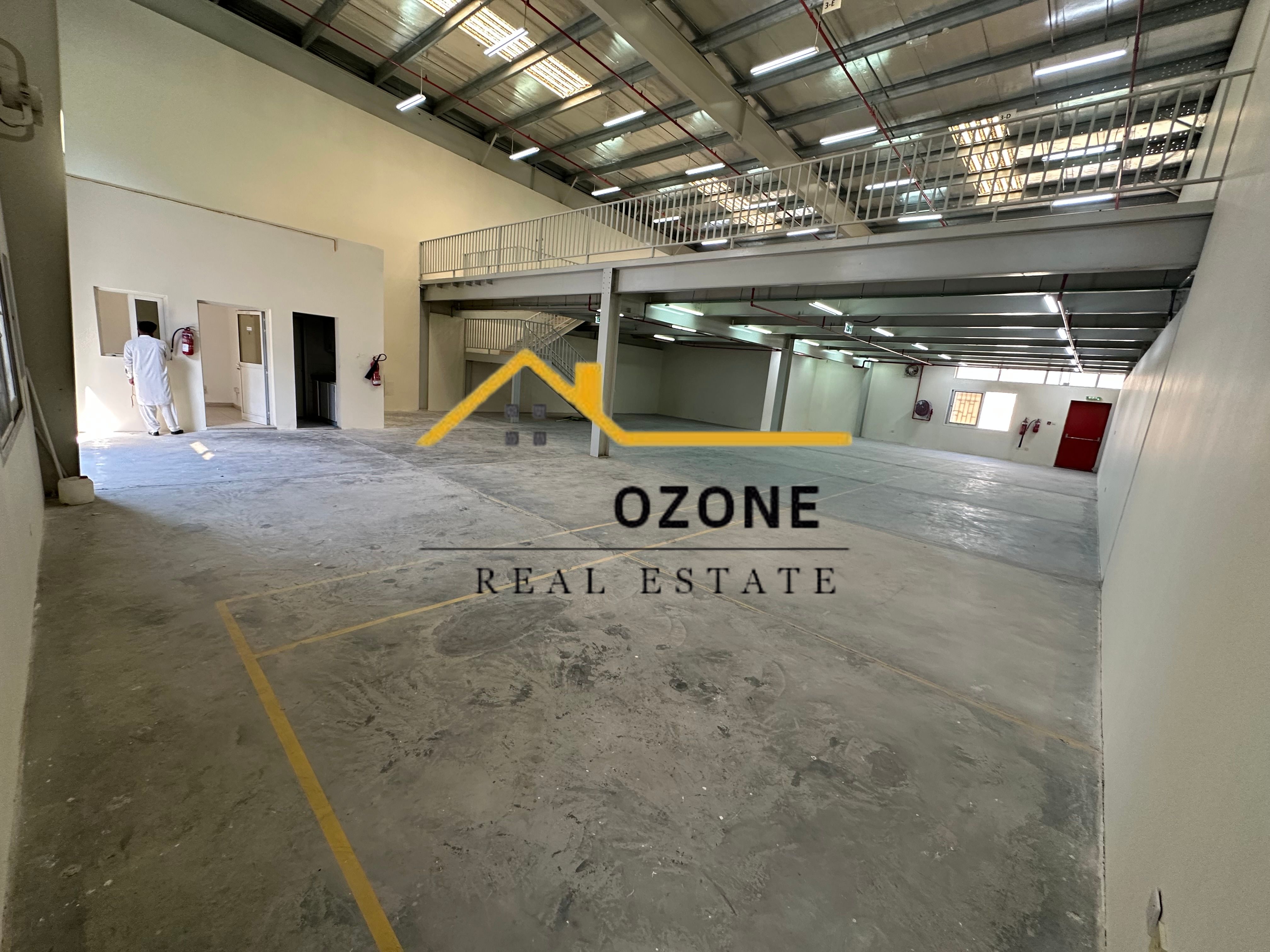 Prime Location\^On The Road\^Specious Warehouse
