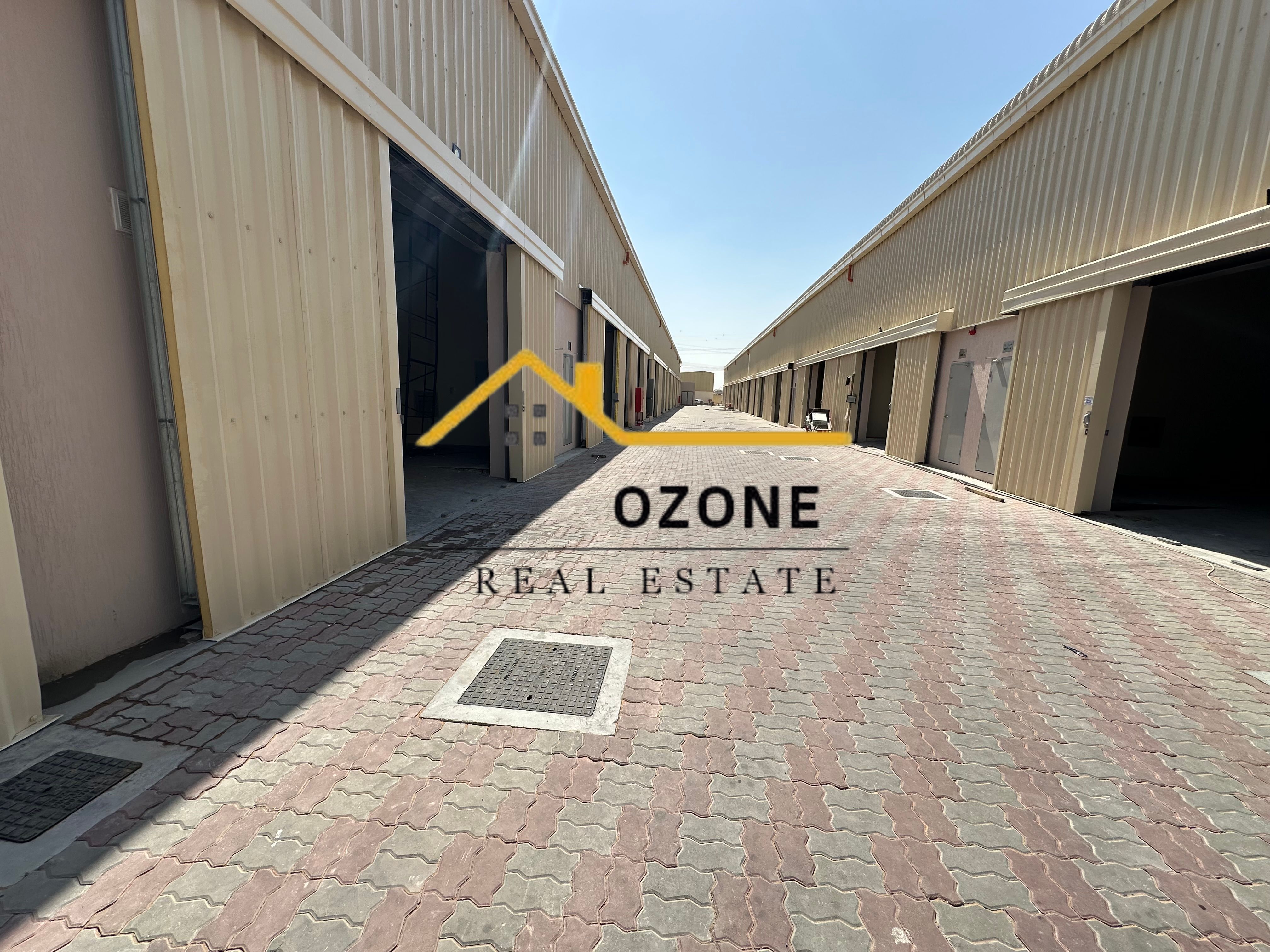 Prime Location\^On The Road\^Brand New Warehouse