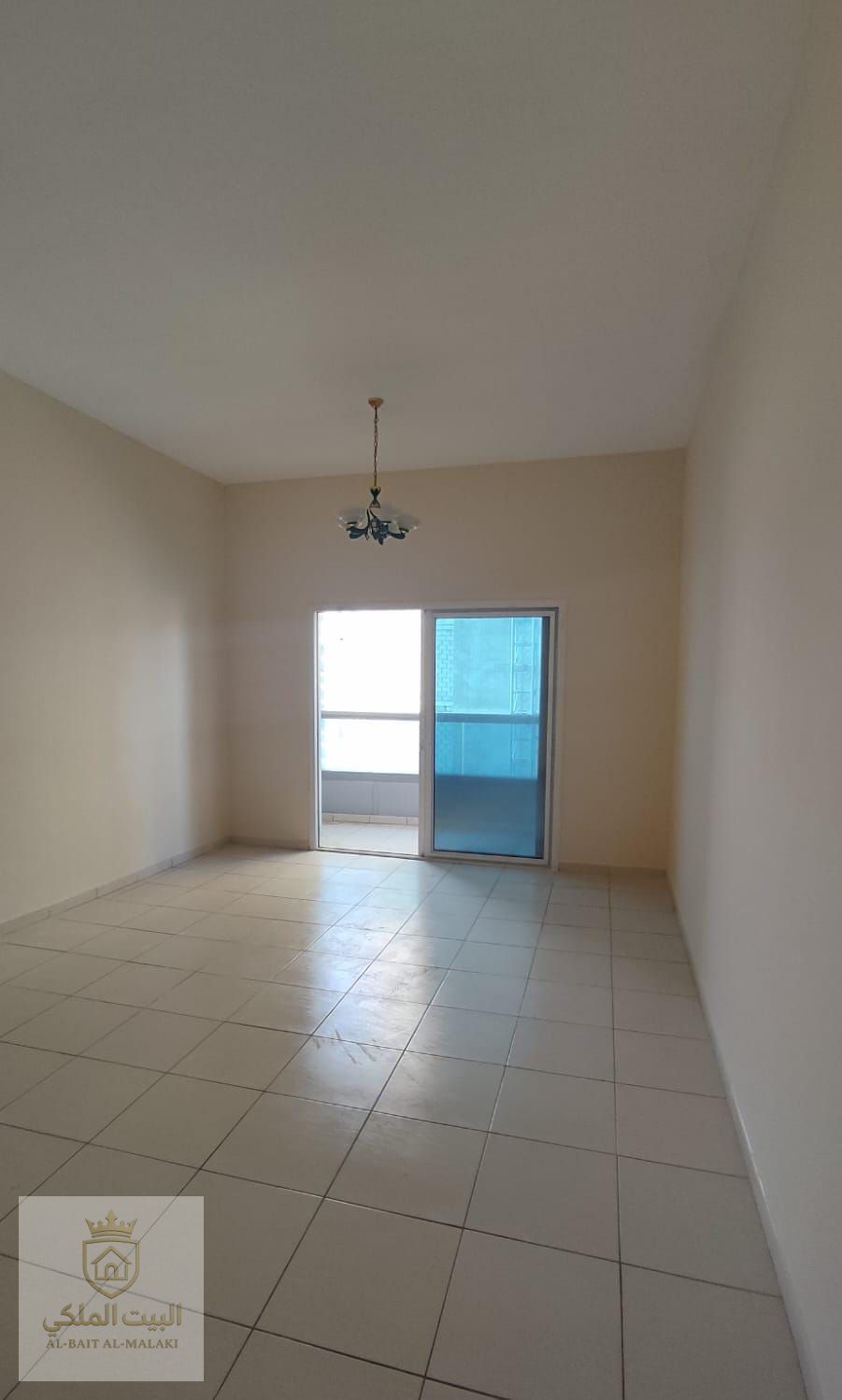 Sharjah, Al Taawun Street