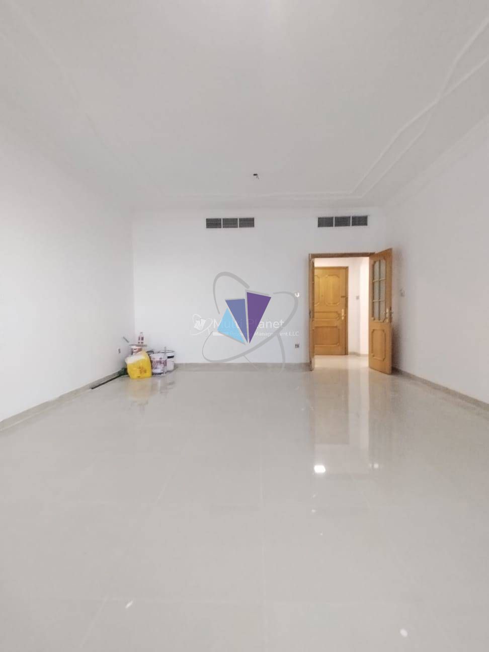 Ideal 3BHK with Balcony | Near Family Park & corniche