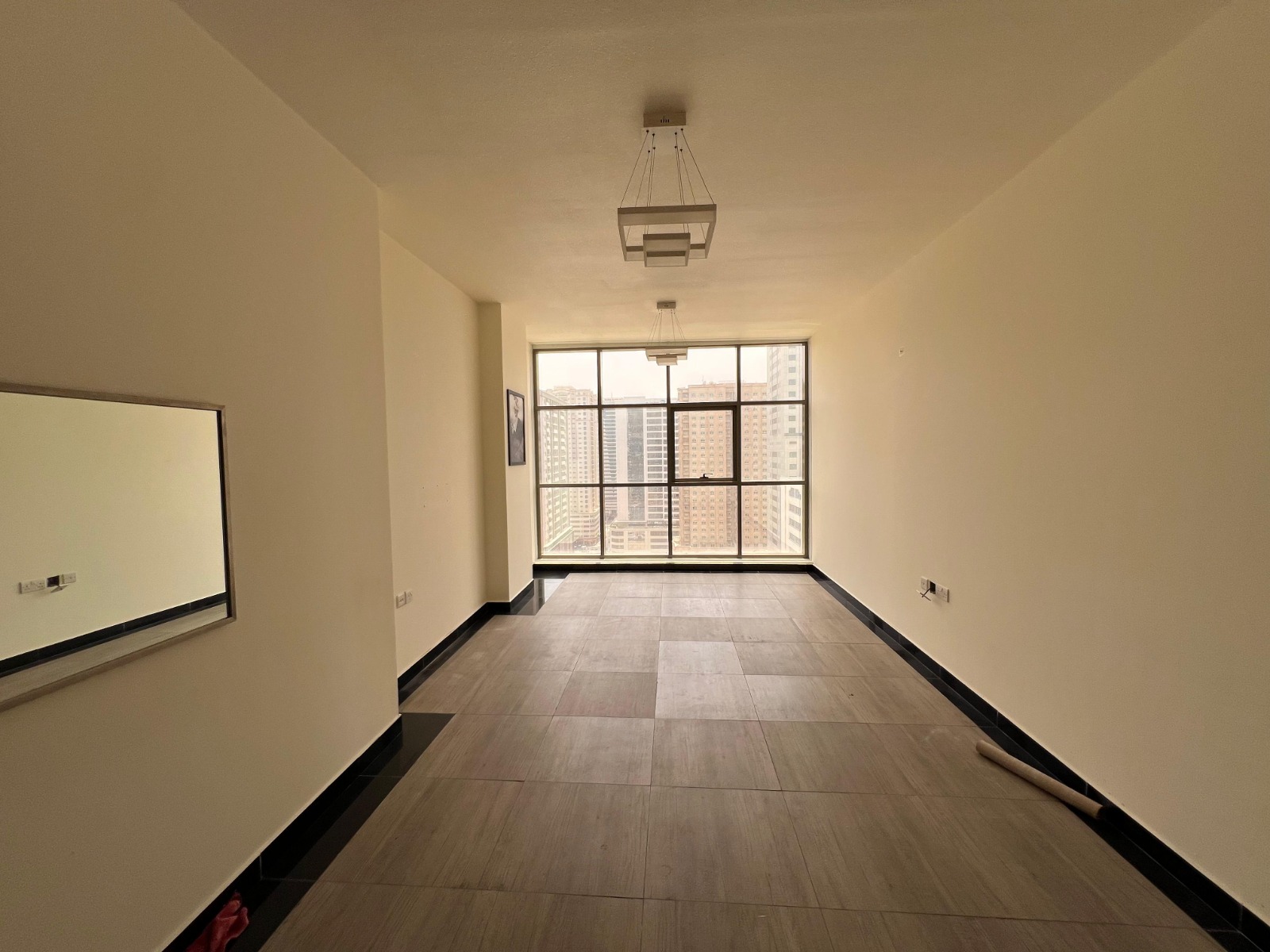 Parking | Gym | Swimming pool | Wardrobes | Balcony