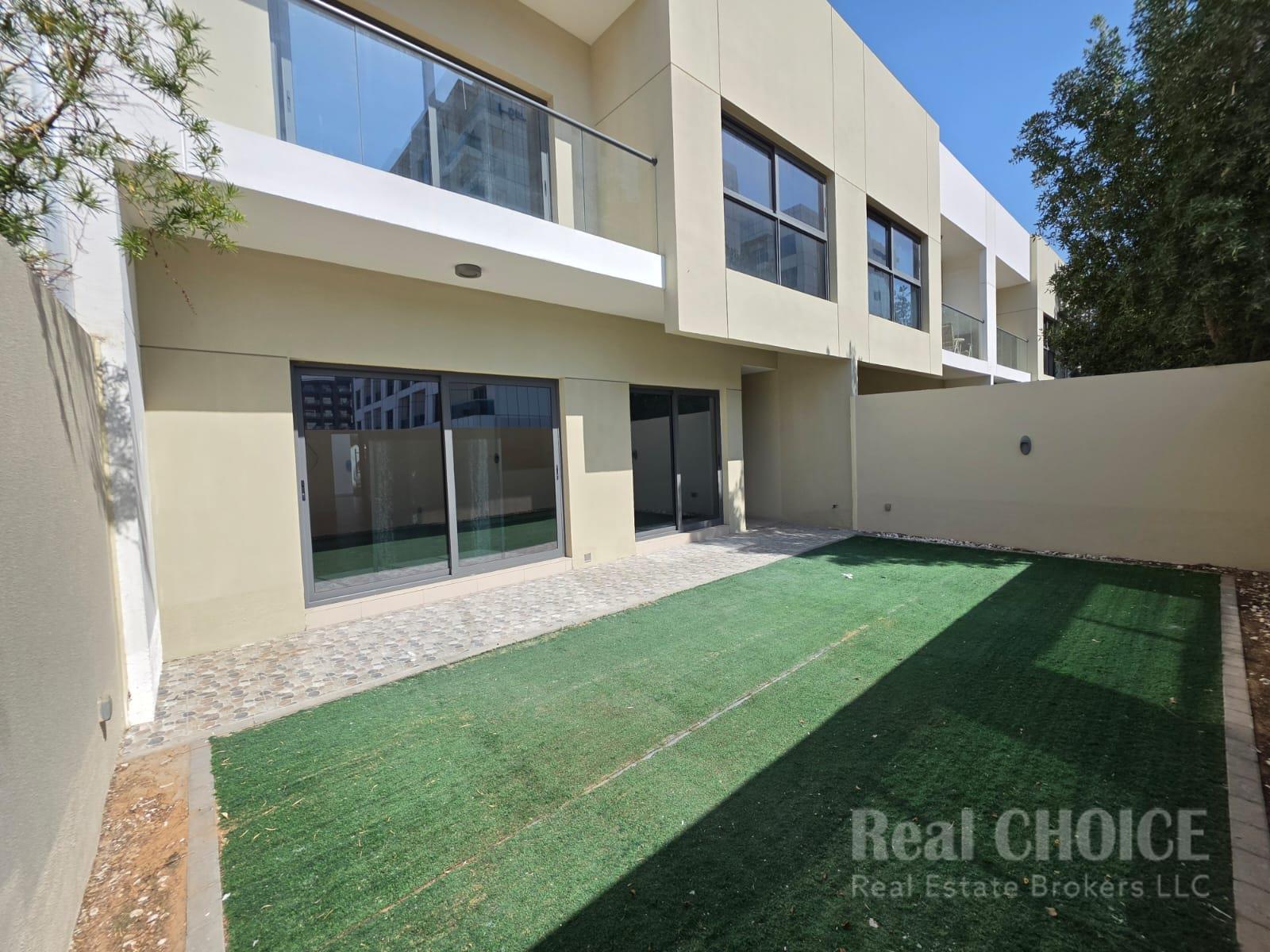 Spacious 4BR Villa |Prime Location | Ready To Move