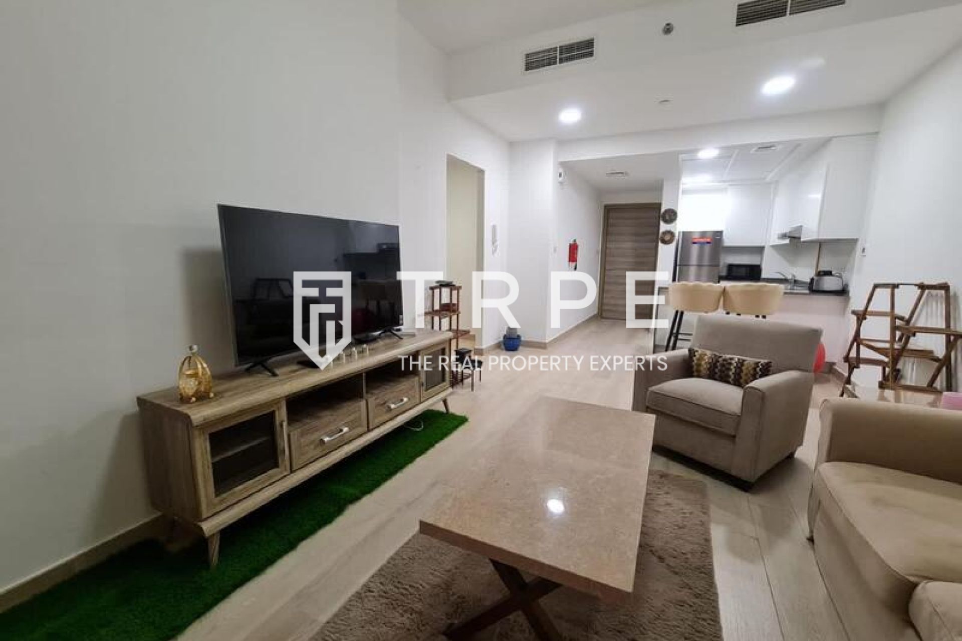 High Floor | Ready to Move in | Fully Furnished