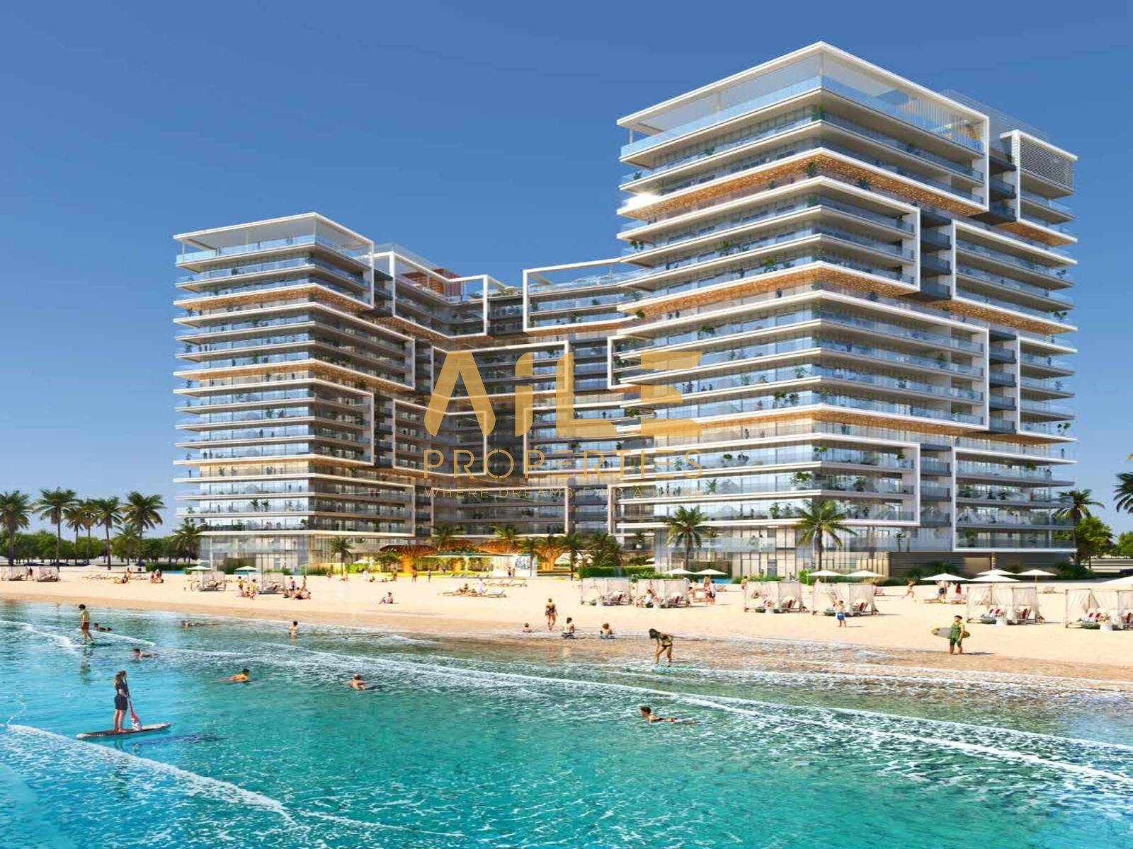 Luxury 1Bed Beachfront Partial Casino & Sea Views