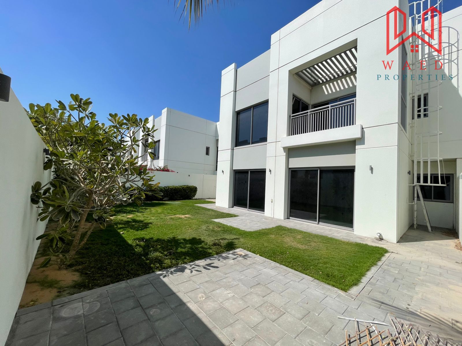 Elegant 5BR Residential Villa |Prime Location