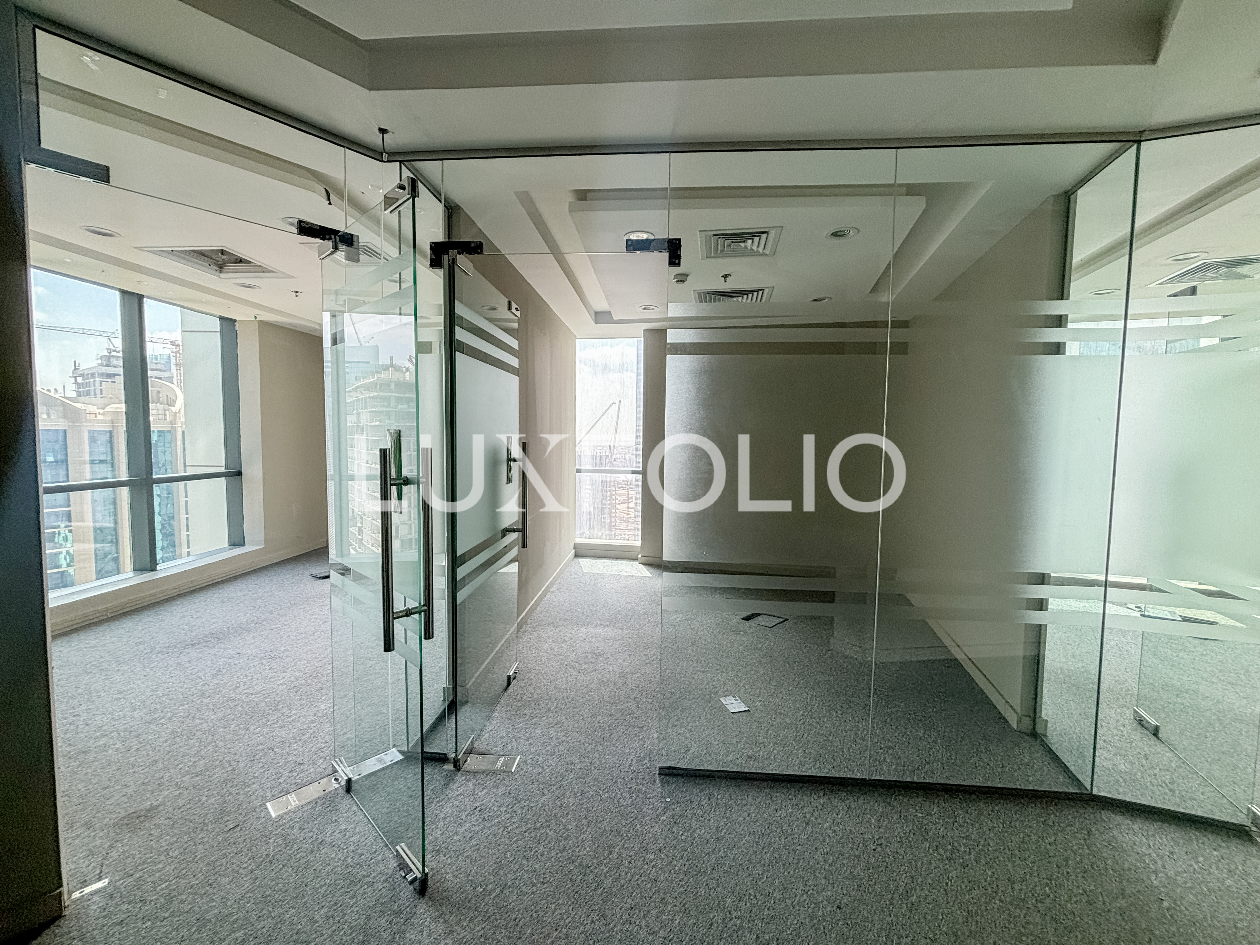 Close to Metro | Partitioned | High Floor