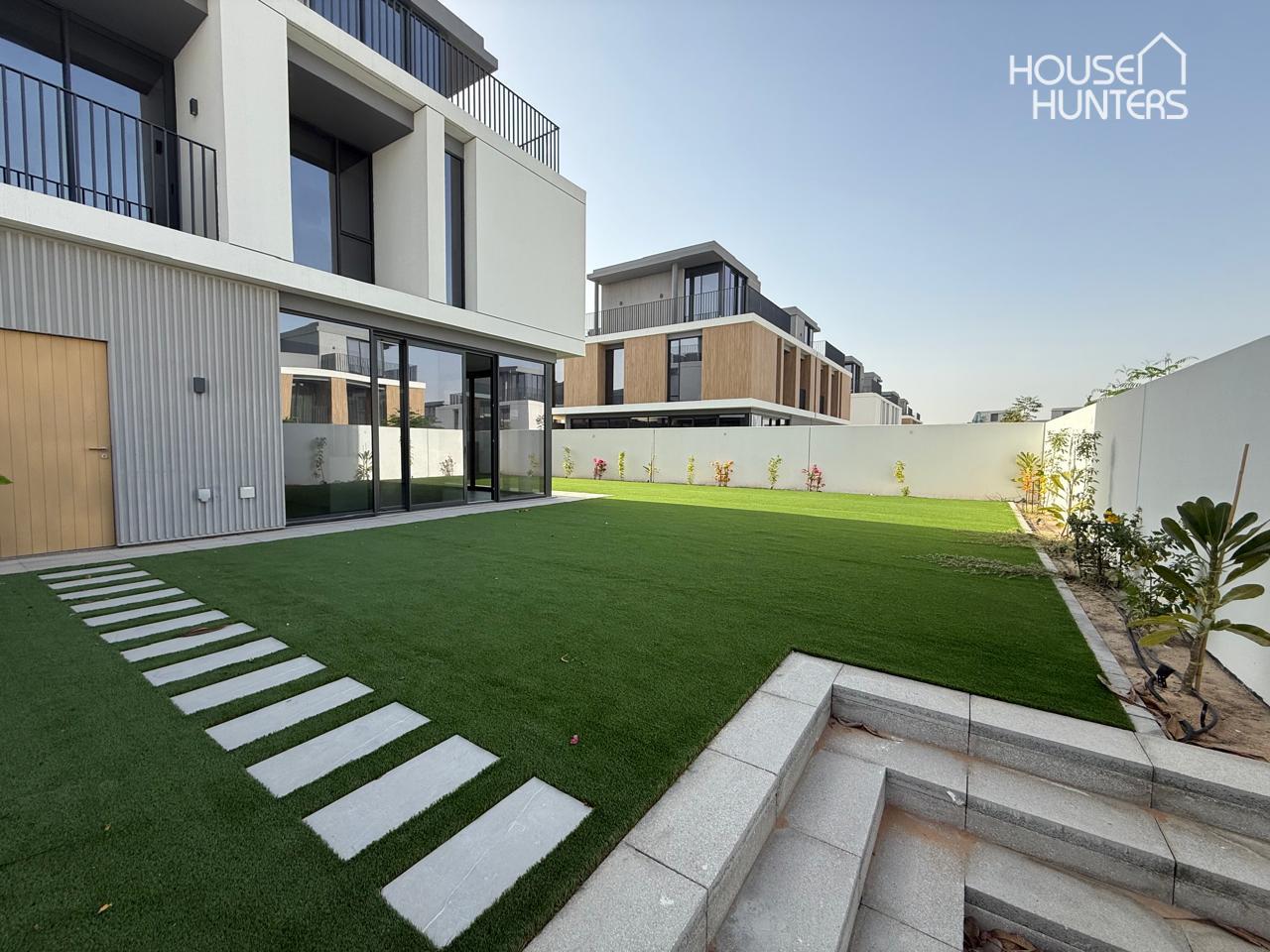 Landscaped | Internal Unit | Single Row