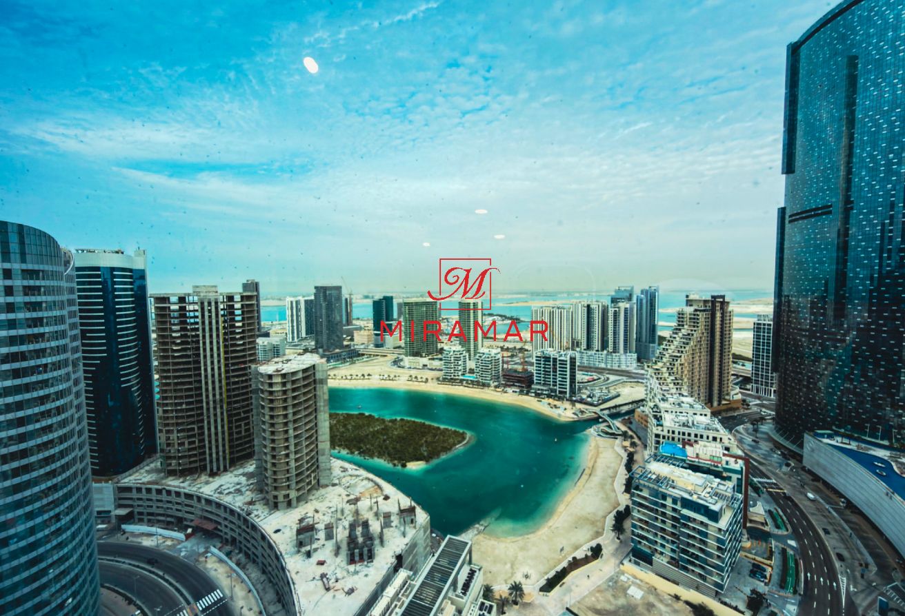 ⁂ Sea View⁂ High Floor⁂ Prime Area⁂ Ready To Move⁂