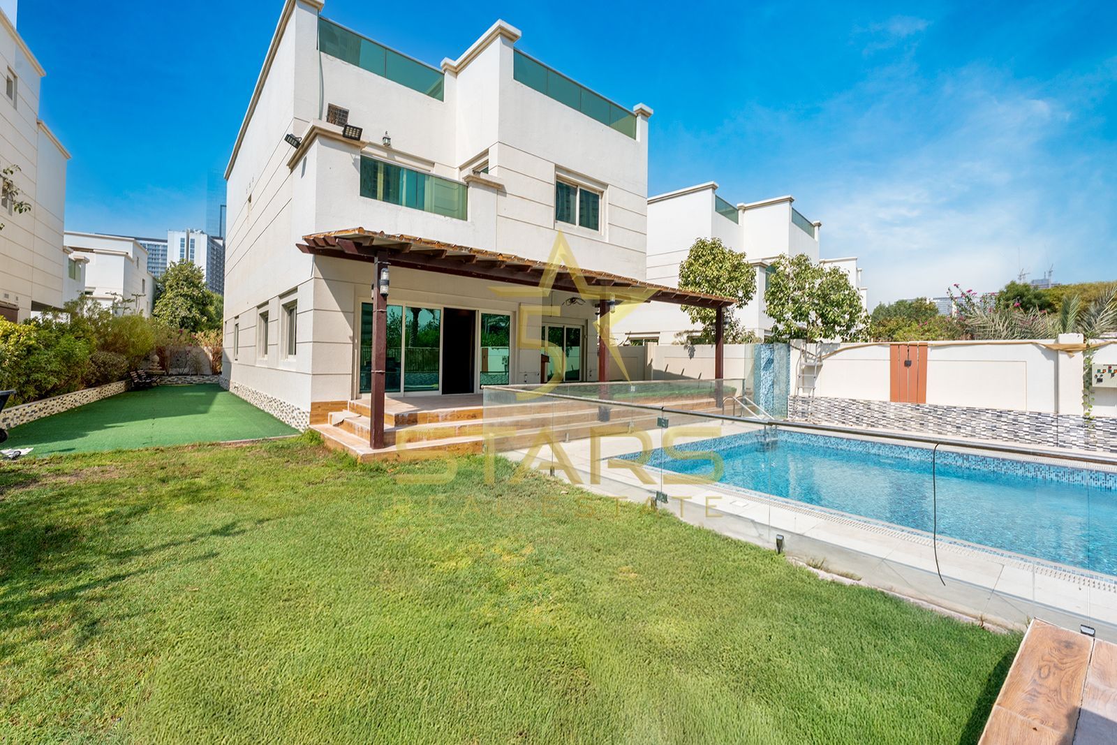 Ready to Move | Spacious Villa | Maid's Room | Prime JVC Location