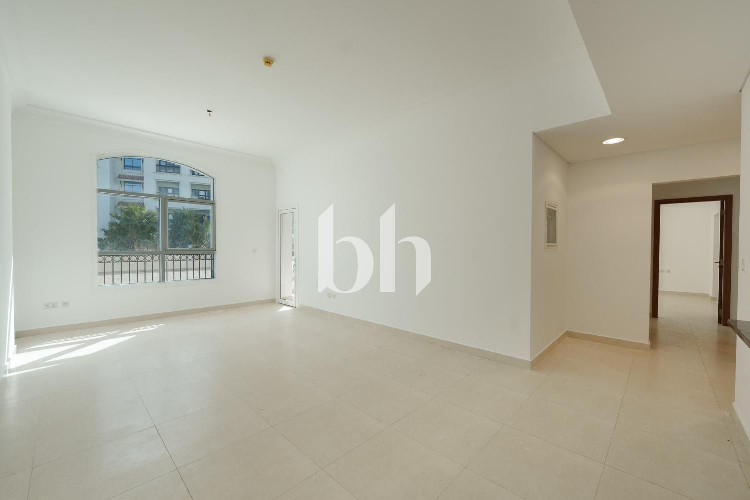 Exclusive | Partial Golf and Community View
