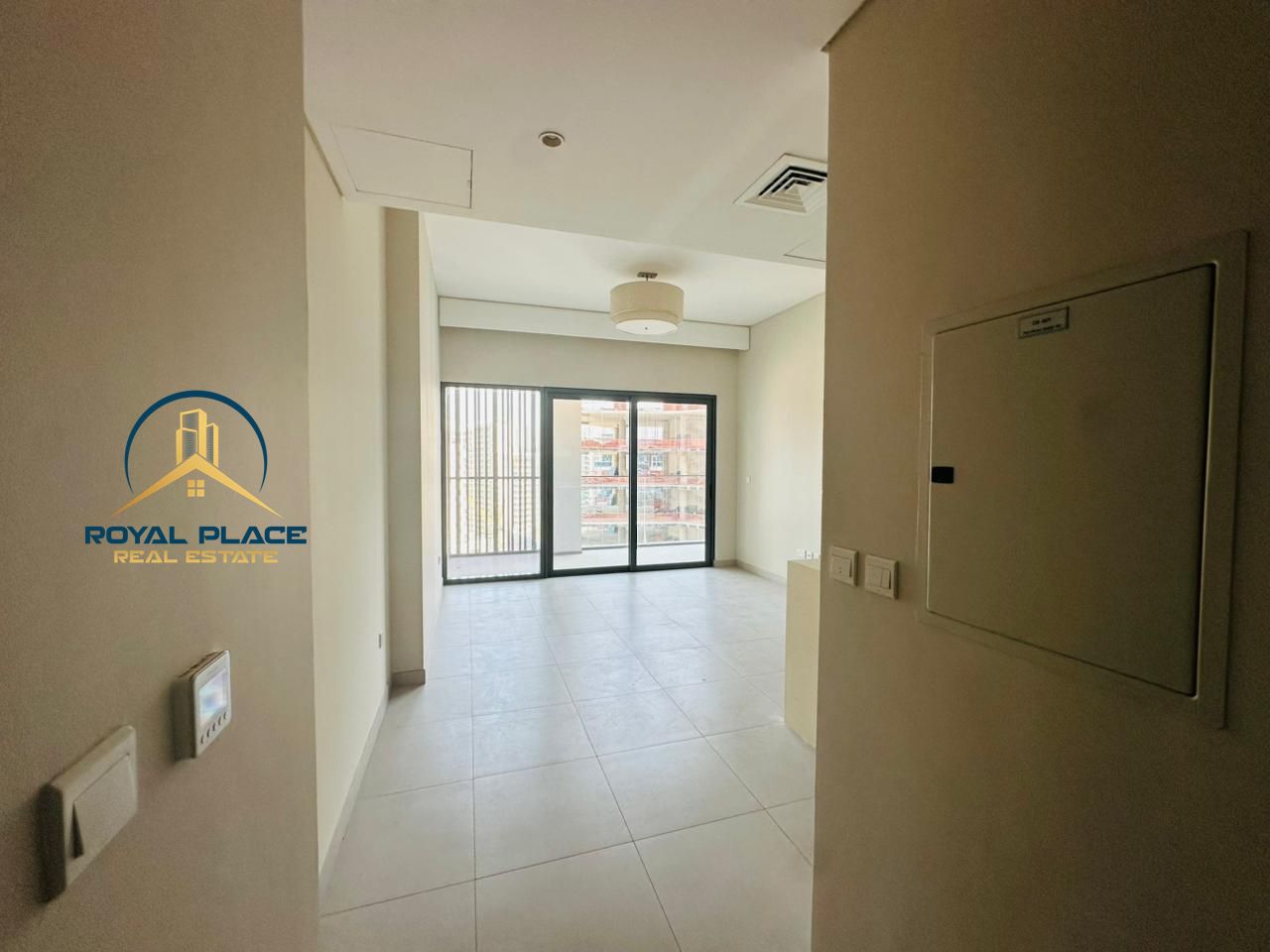Spacious 1BR | Prime location | Bright Balcony