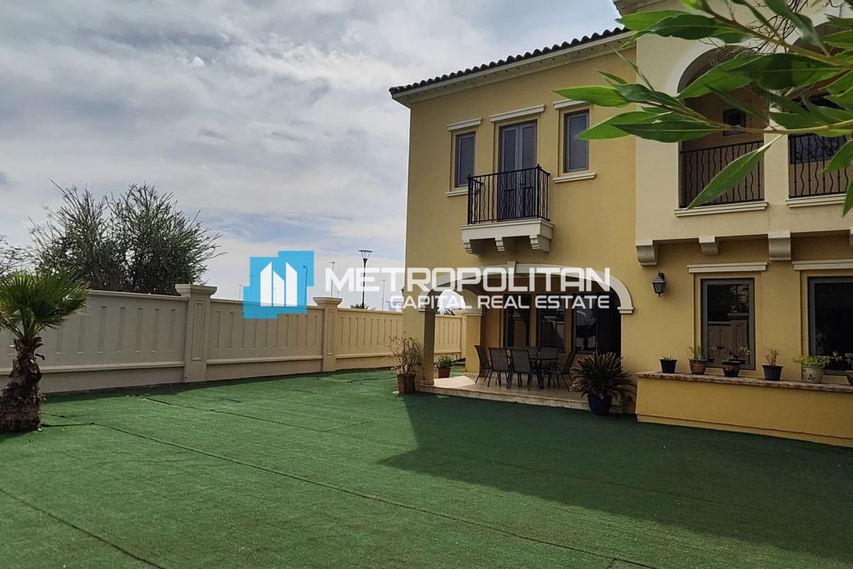 Corner 4BR+Maids | Massive Plot | Well Maintained
