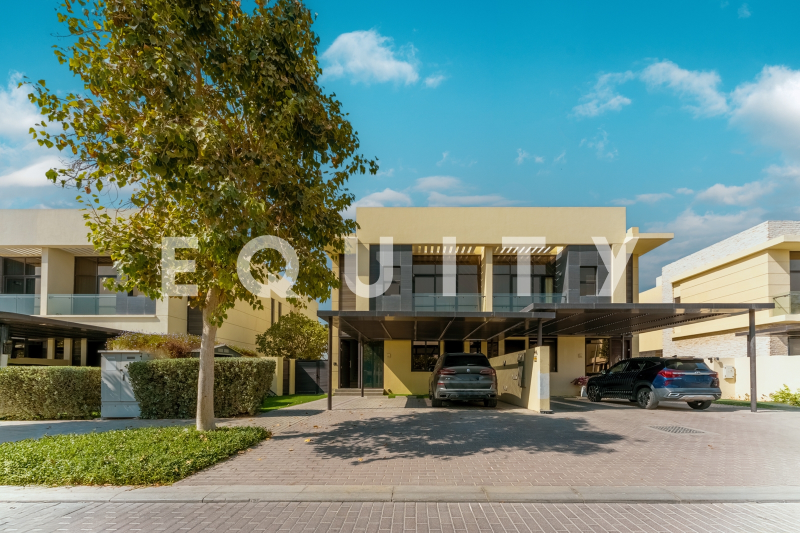 Single Row | Upgraded | Large Layout | 3BR