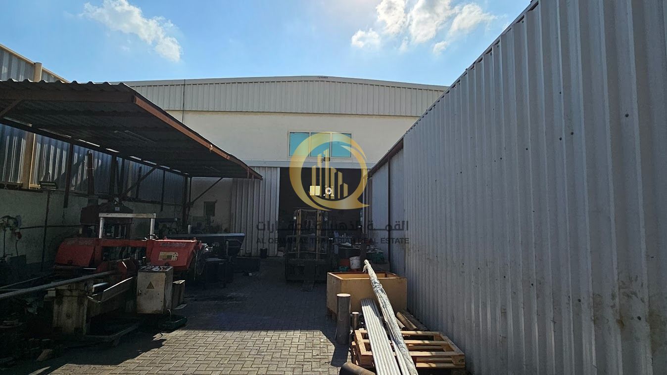 Opportunity No. (55) for sale: Industrial property in Sharjah, Al Sajaa Industrial Area, with an area of 29,358 feet.