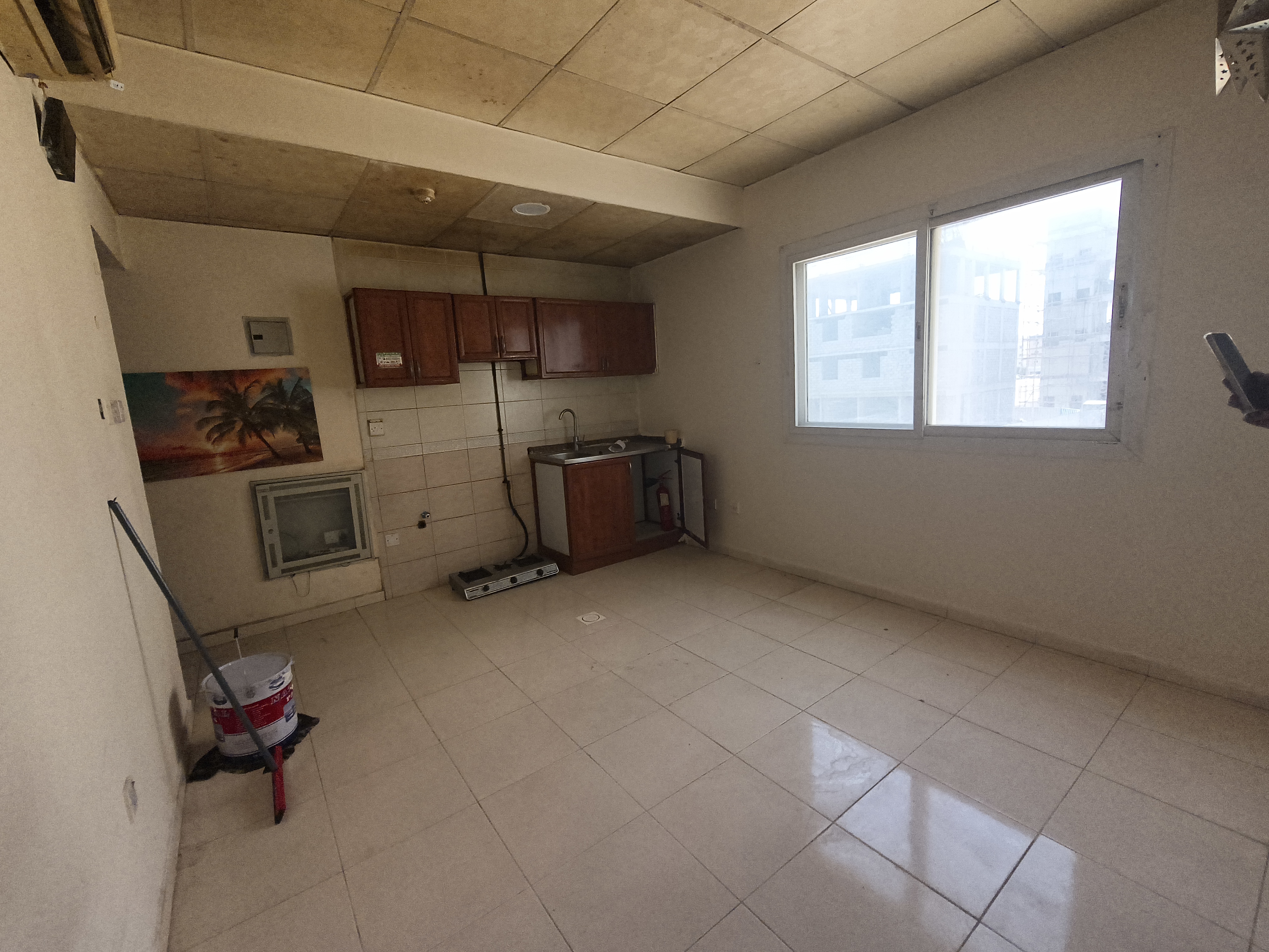 Spacious studio without deposit in muwaileh school area