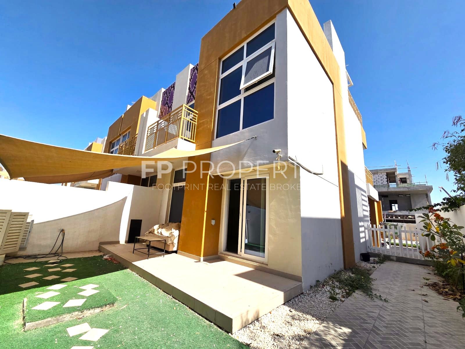 3 Bedroom Cavalli Brand | Corner unit | L Shape Garden | Roof top Access