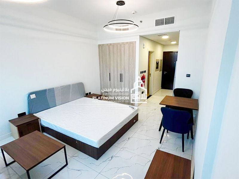 VACANT! Fully Furnished | Mid-Floor | Balcony | 1 Parking
