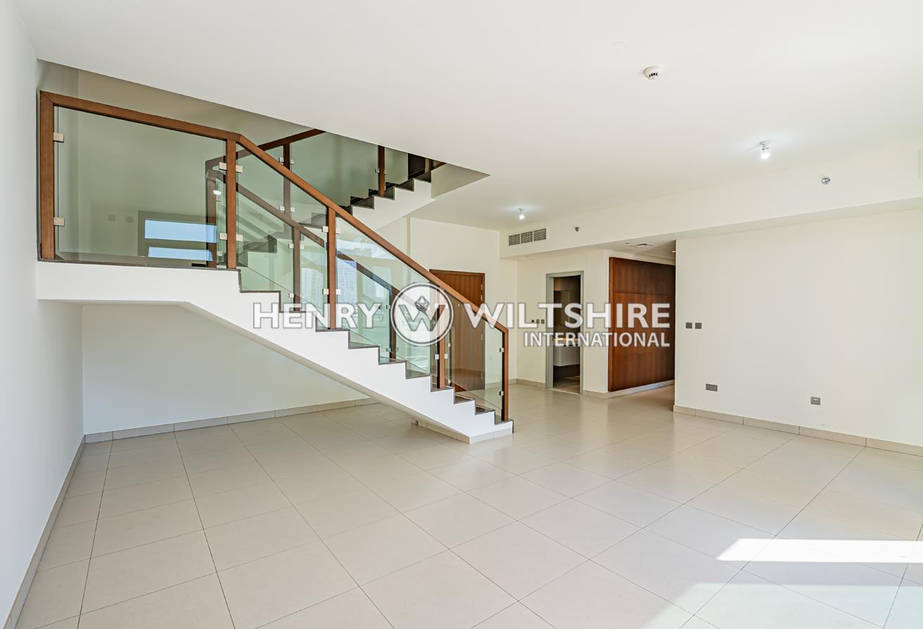 Townhouse | 3 bedroom and maids room | Canal views