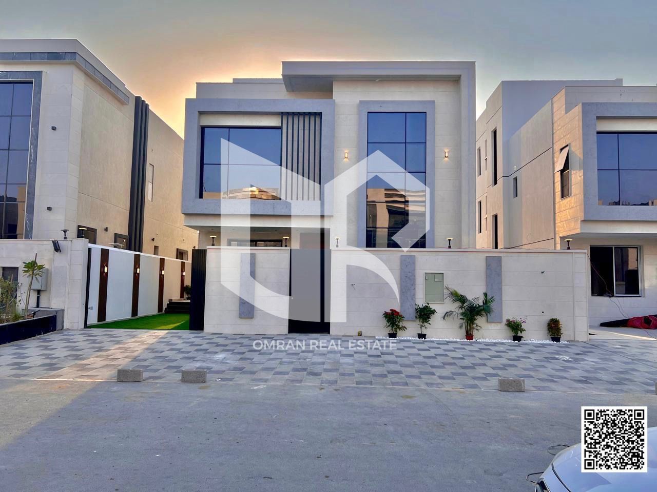 Own a villa with a swimming pool, rooftop terrace, and prime location, ready to move in. Freehold ownership directly from the owner,