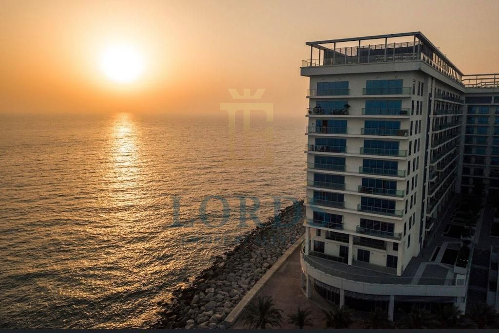 Casino view I Best Price I Partial Sea View
