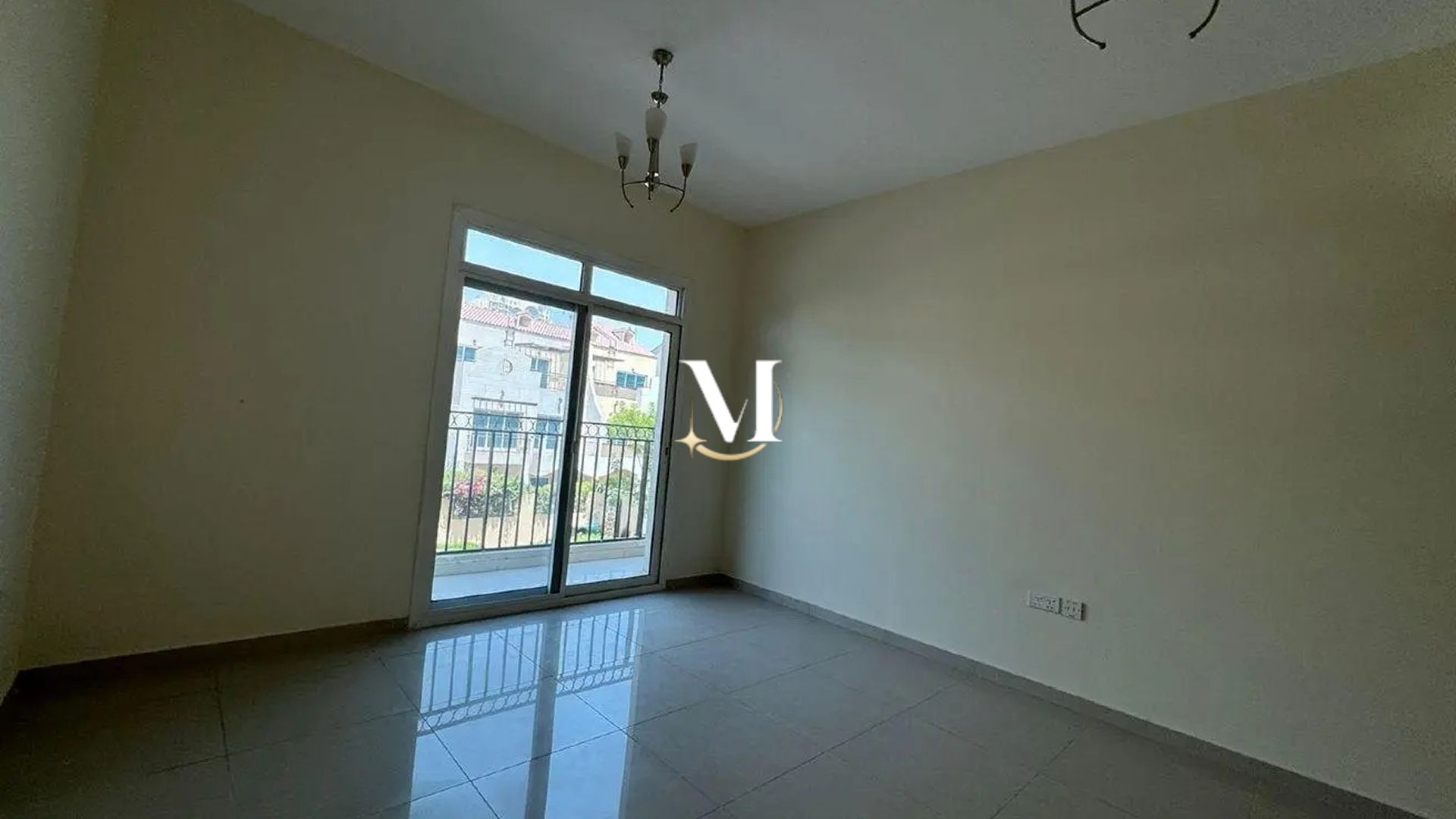 Spacious 1BR | Prime Location | Vacant | Ready