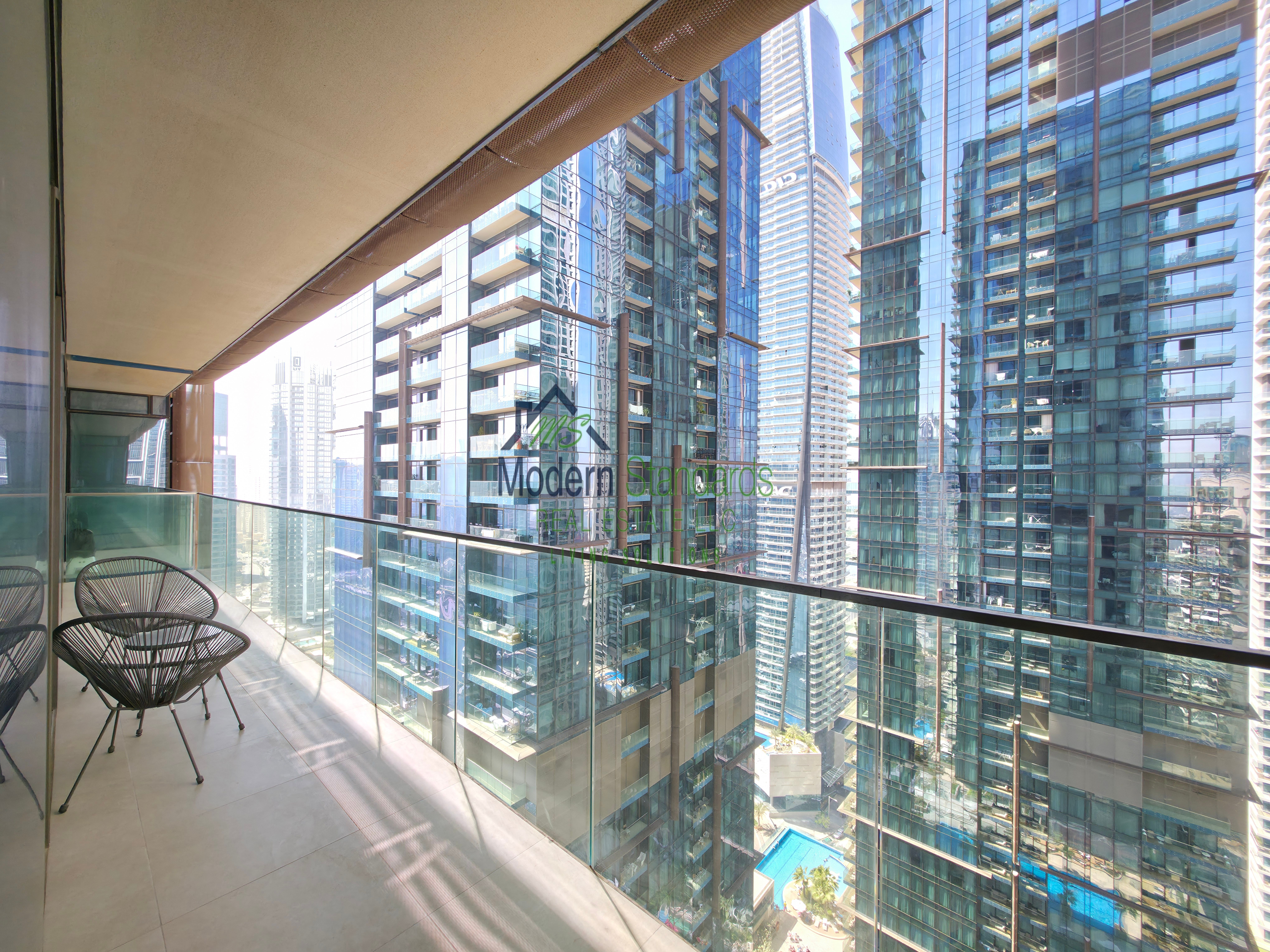 Bright and Partial Water View l High Floor l Unfurnished